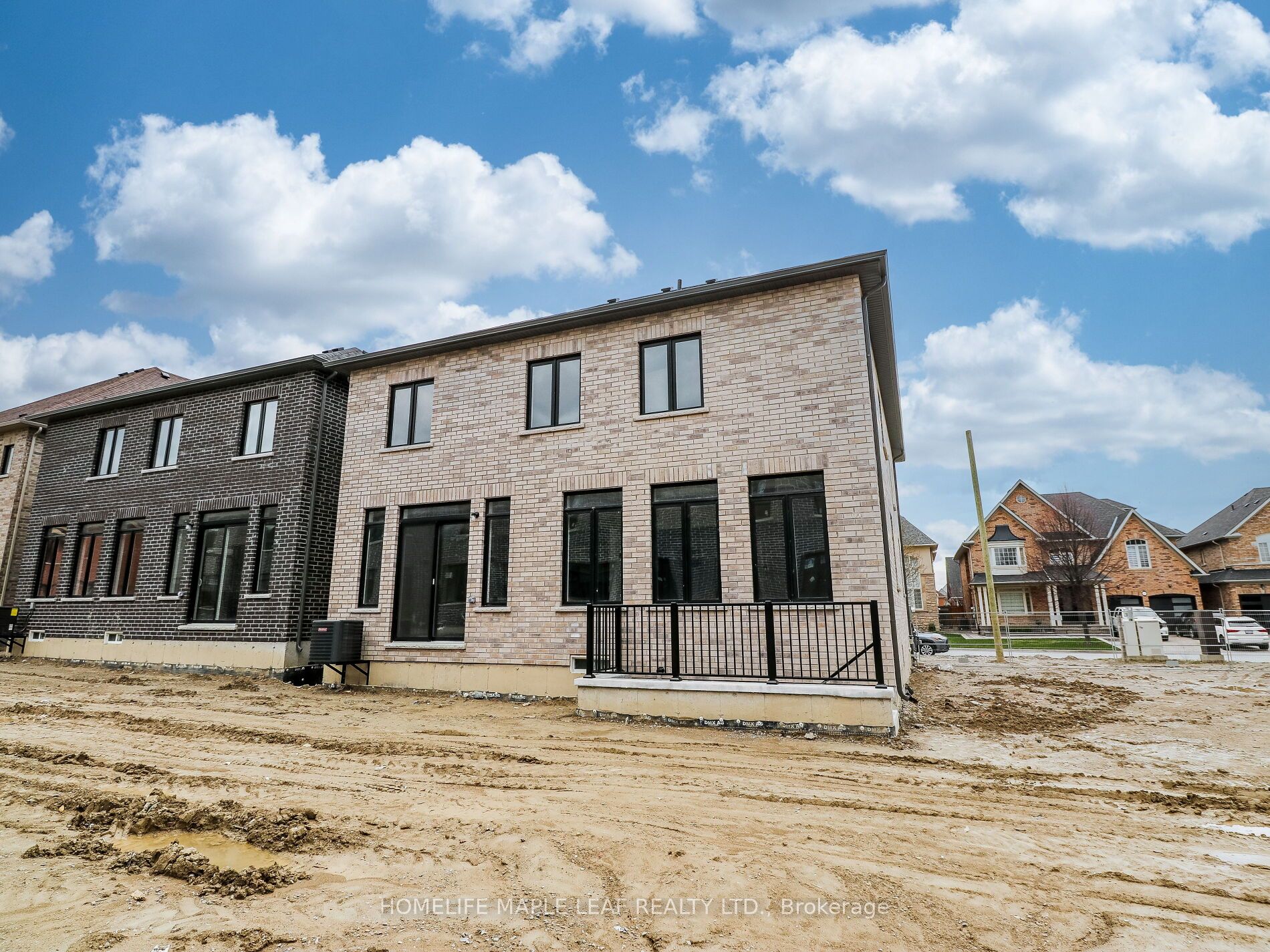 116 Weslock Cres