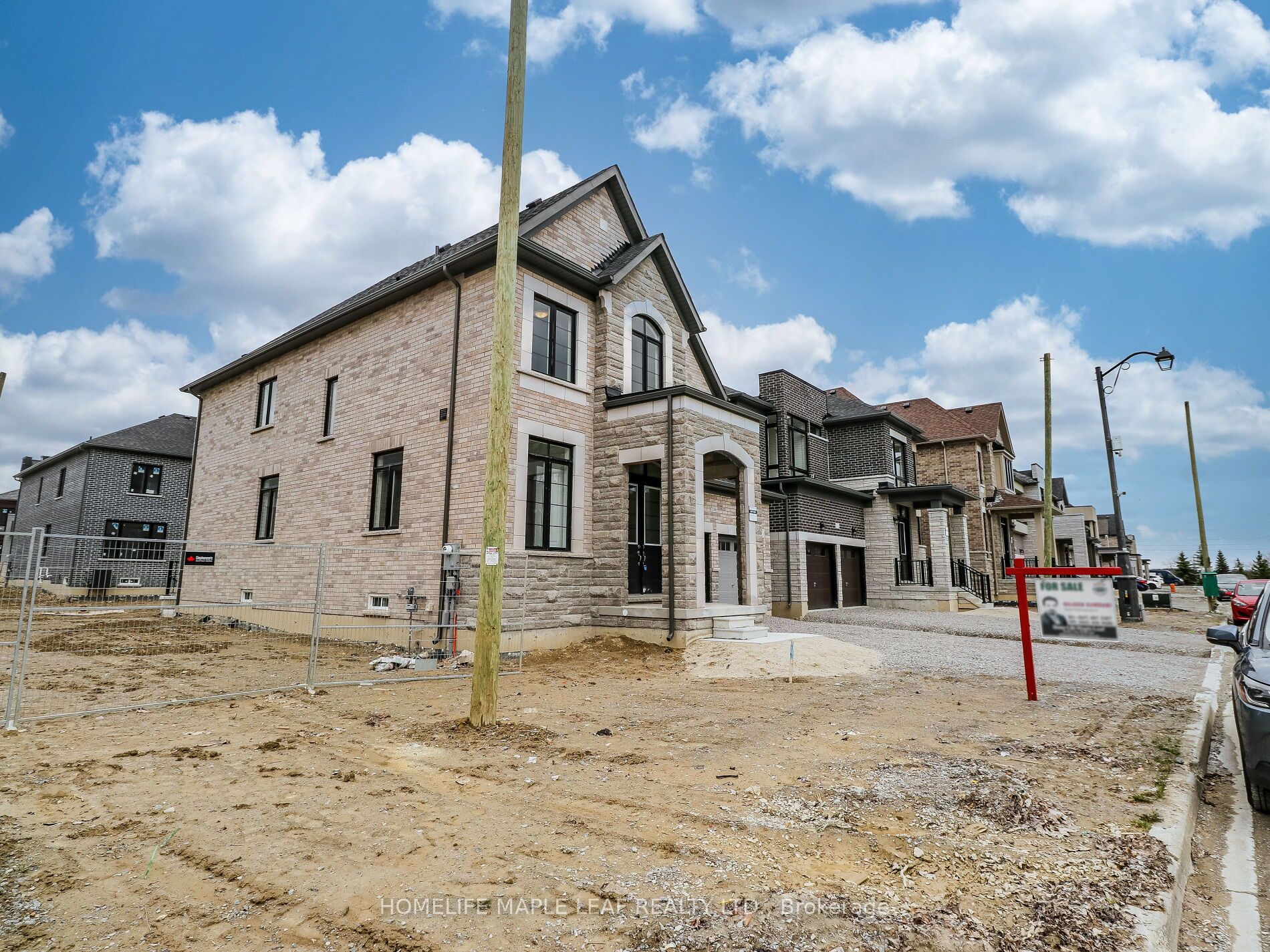 116 Weslock Cres