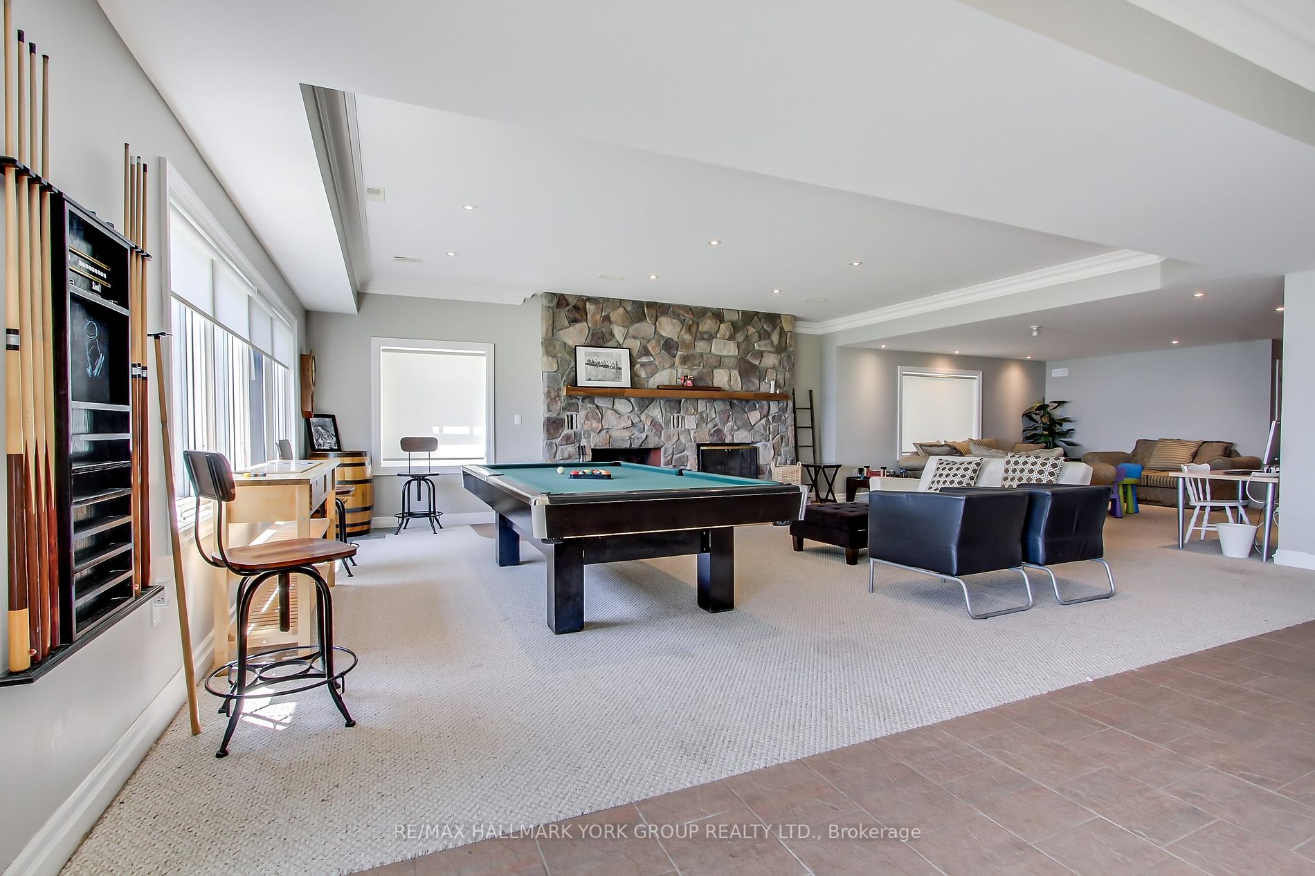777 Lakelands Ave