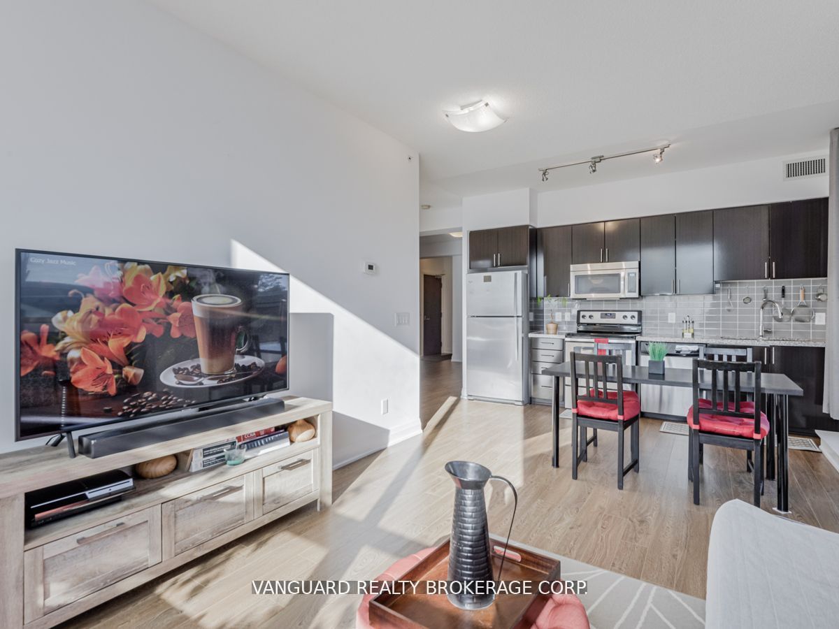 75 North Park Road, #208
