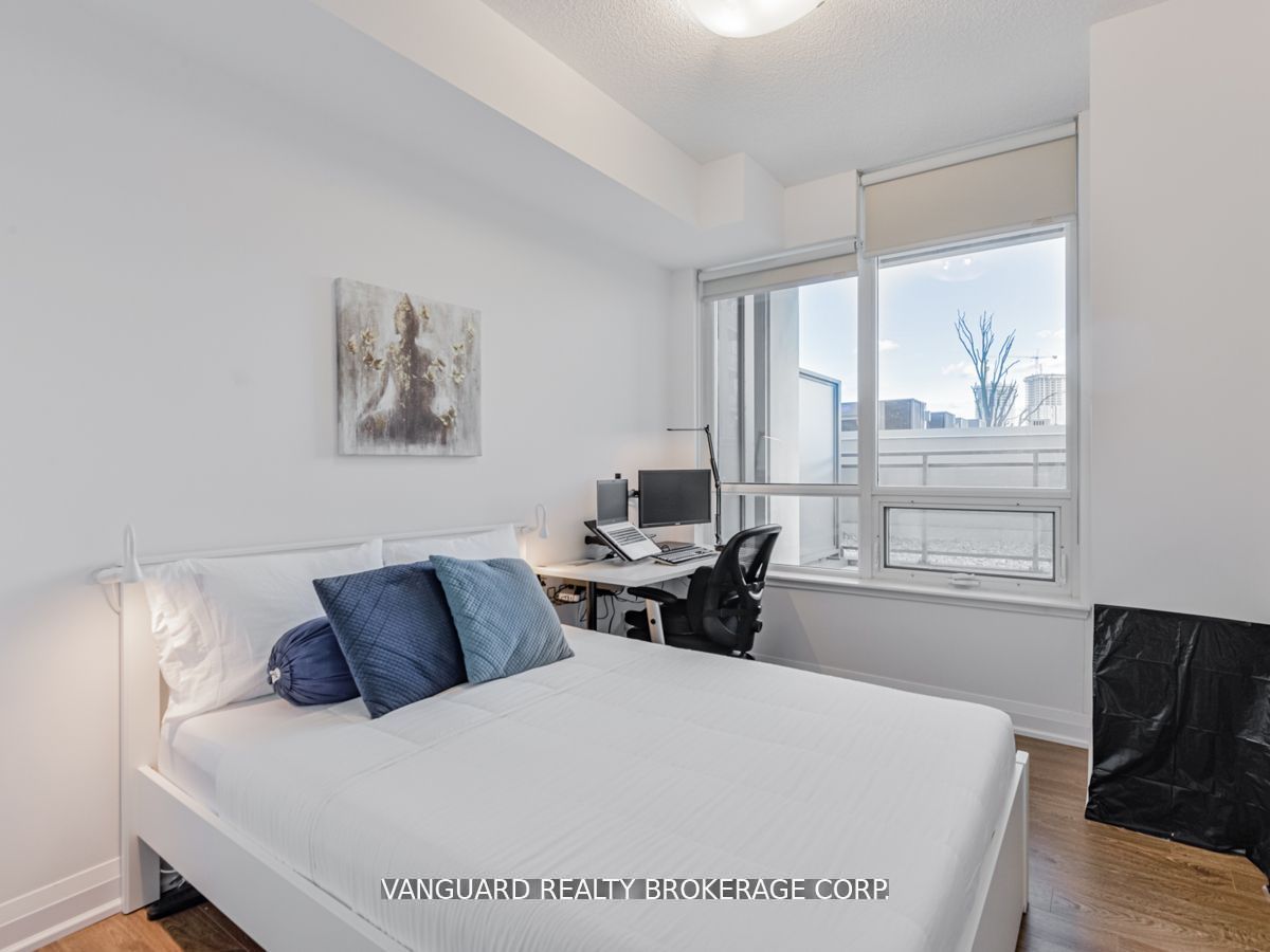 75 North Park Road, #208