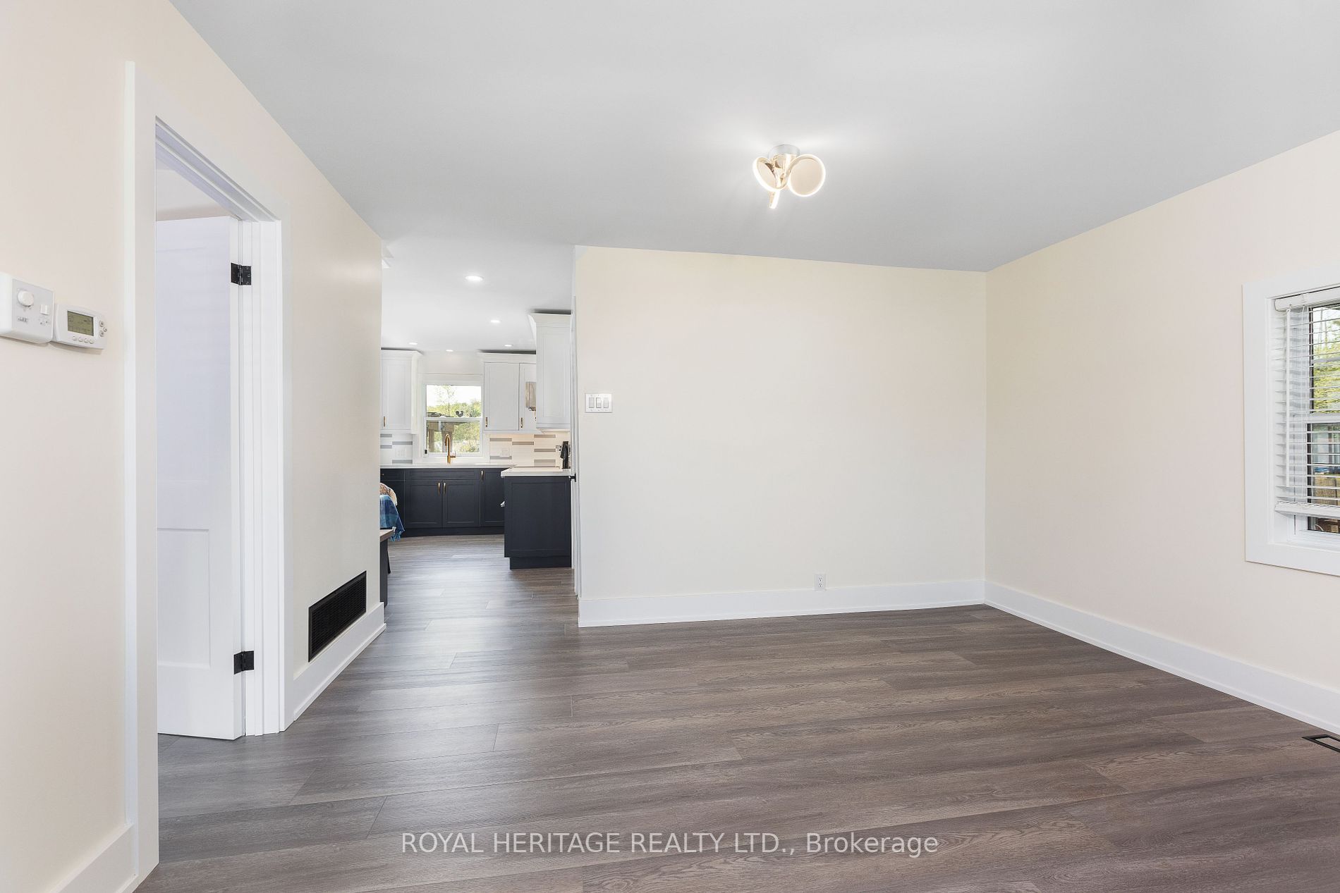 1275 Killarney Beach Rd
