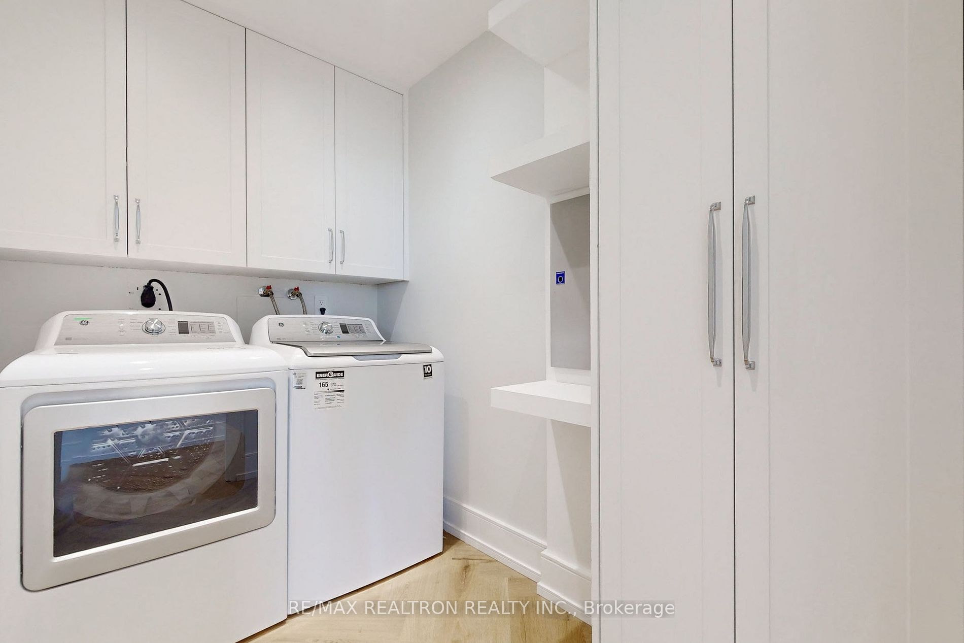 110 Promenade Circ, #1709