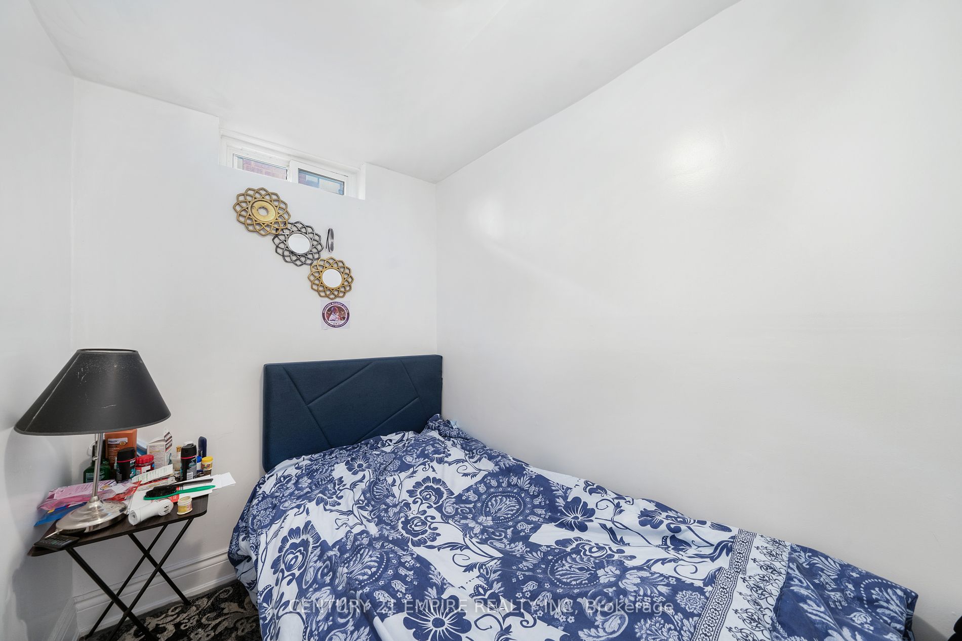 34 Lamp Crescent