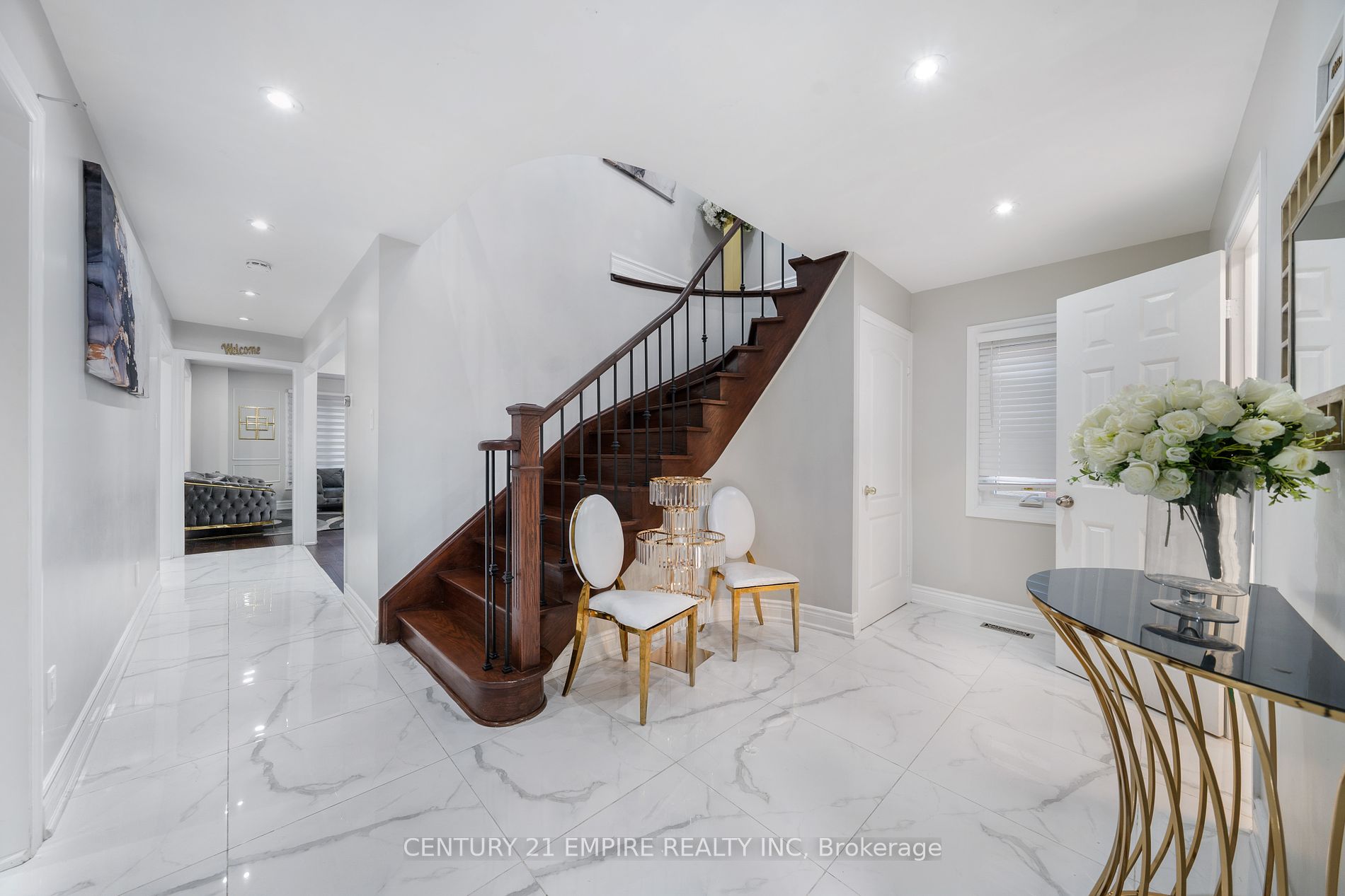 34 Lamp Crescent