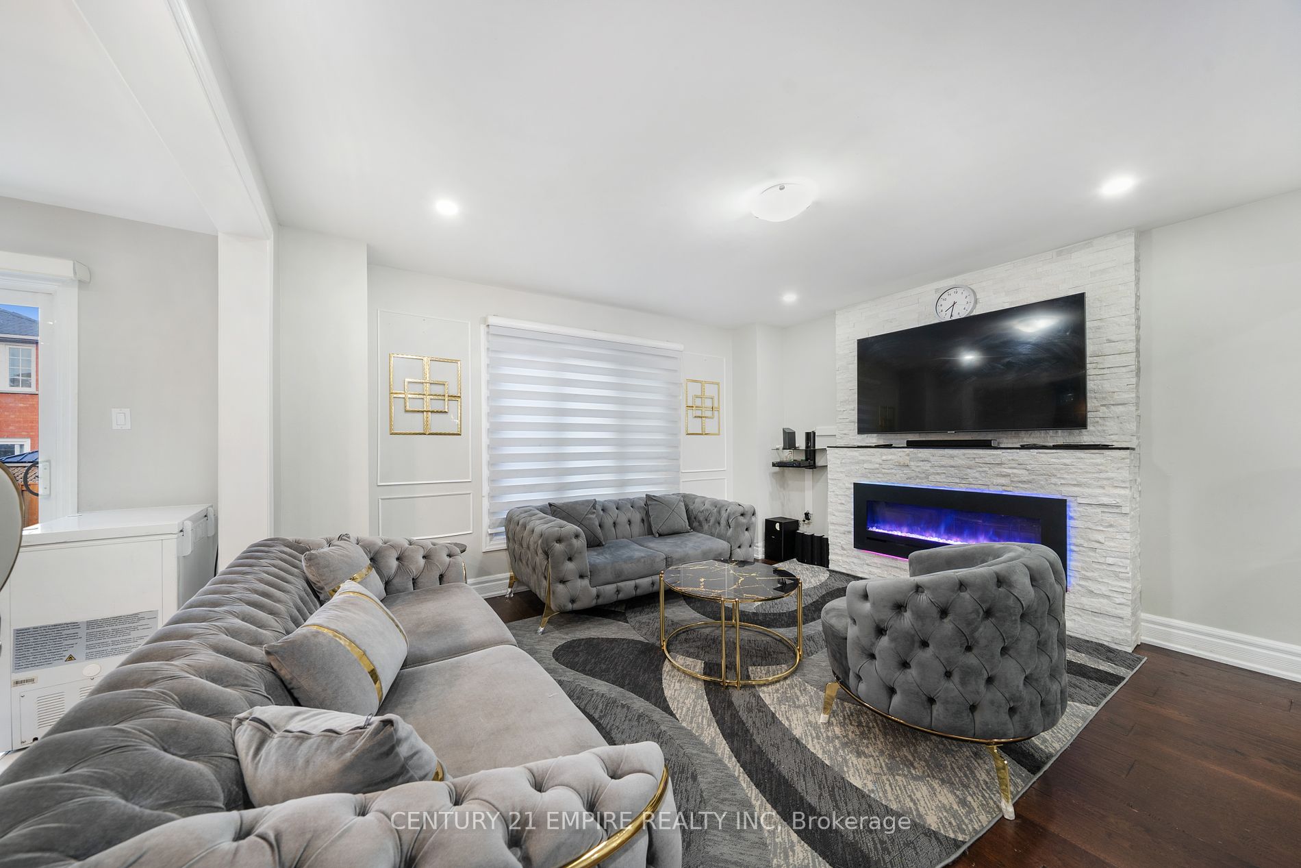 34 Lamp Crescent