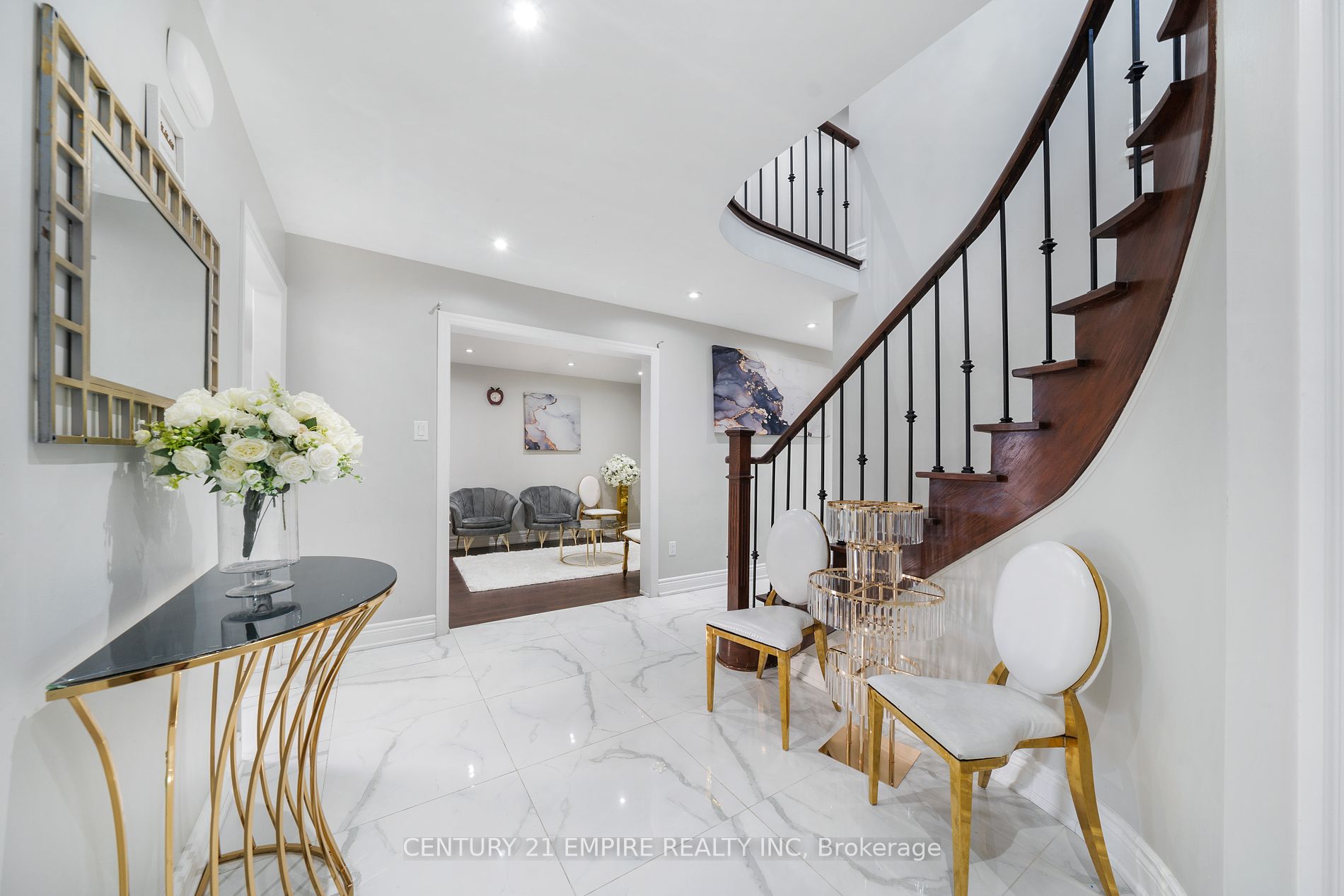 34 Lamp Crescent