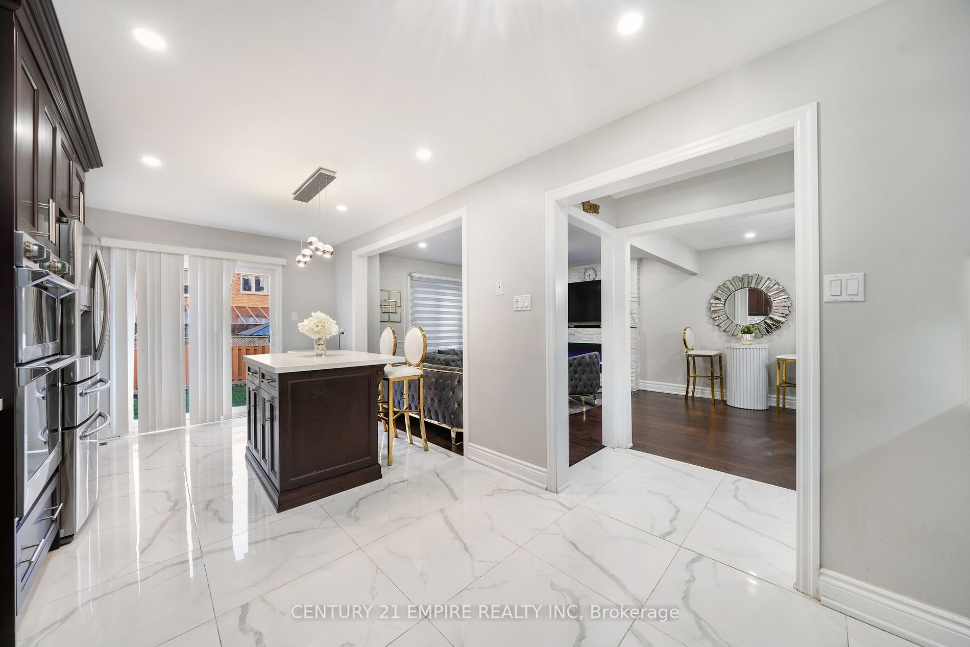 34 Lamp Crescent