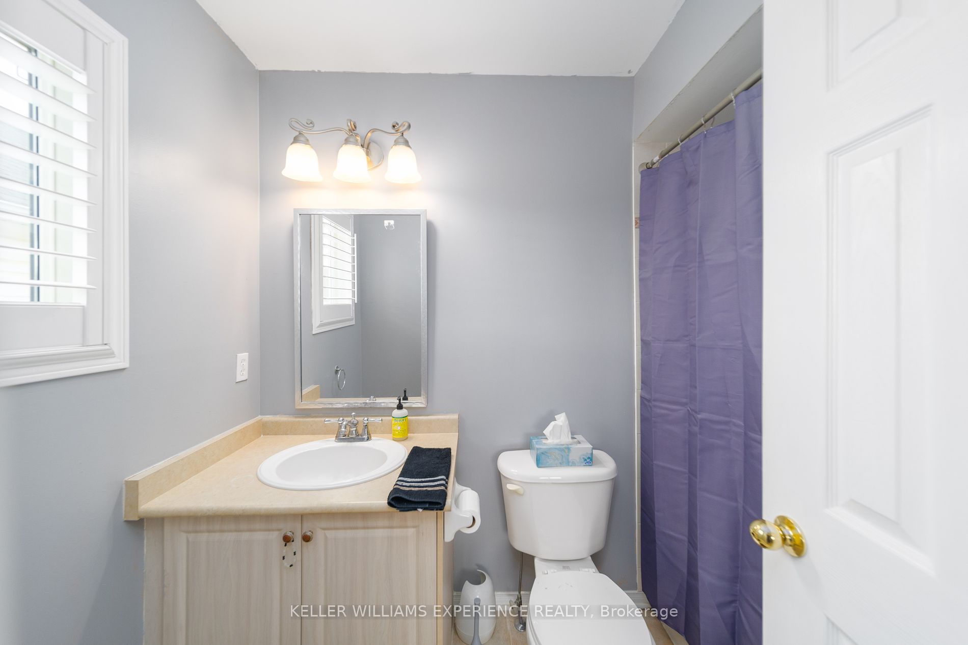 21 Truax Cres