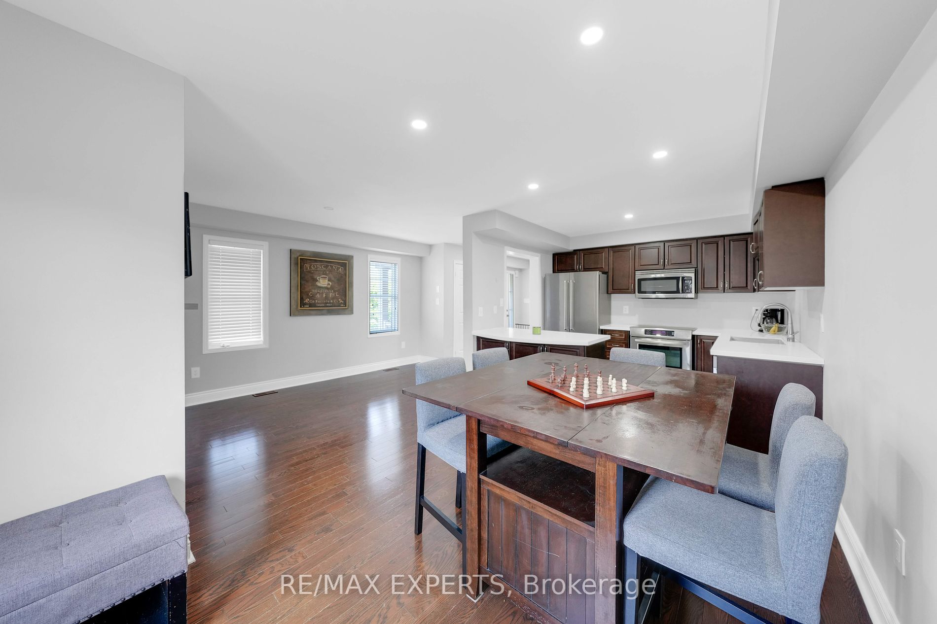 331 Davos Road