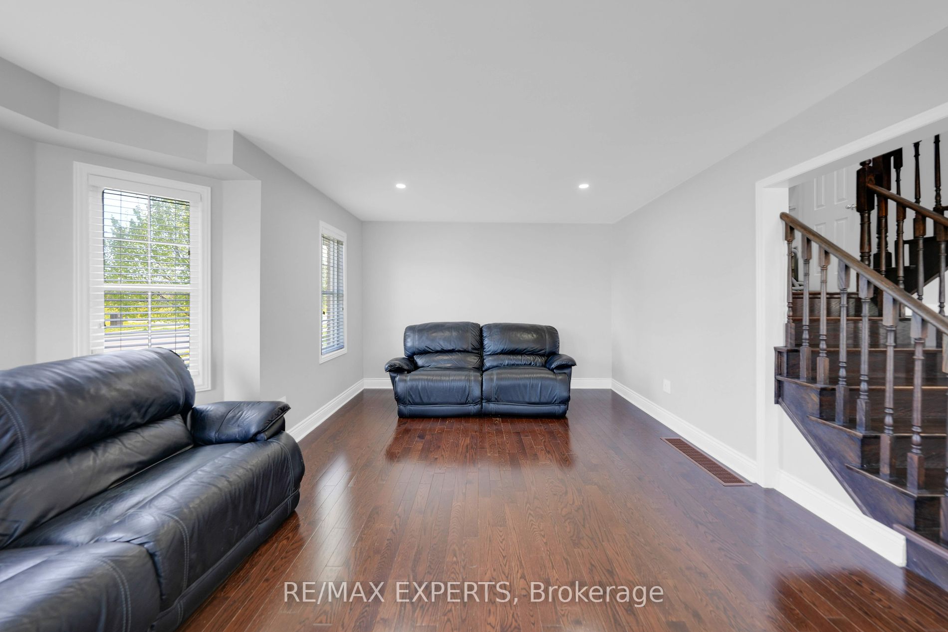 331 Davos Road