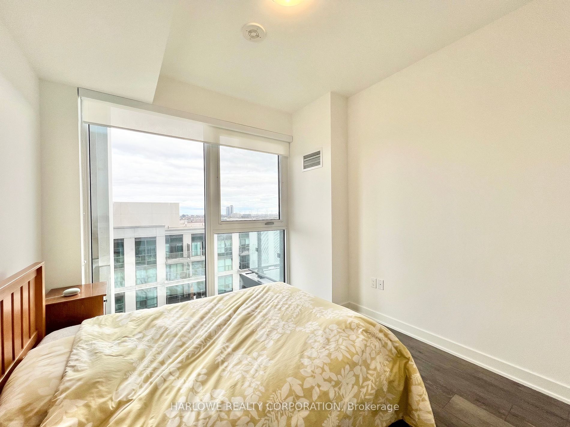 105 Oneida Crescent #1207