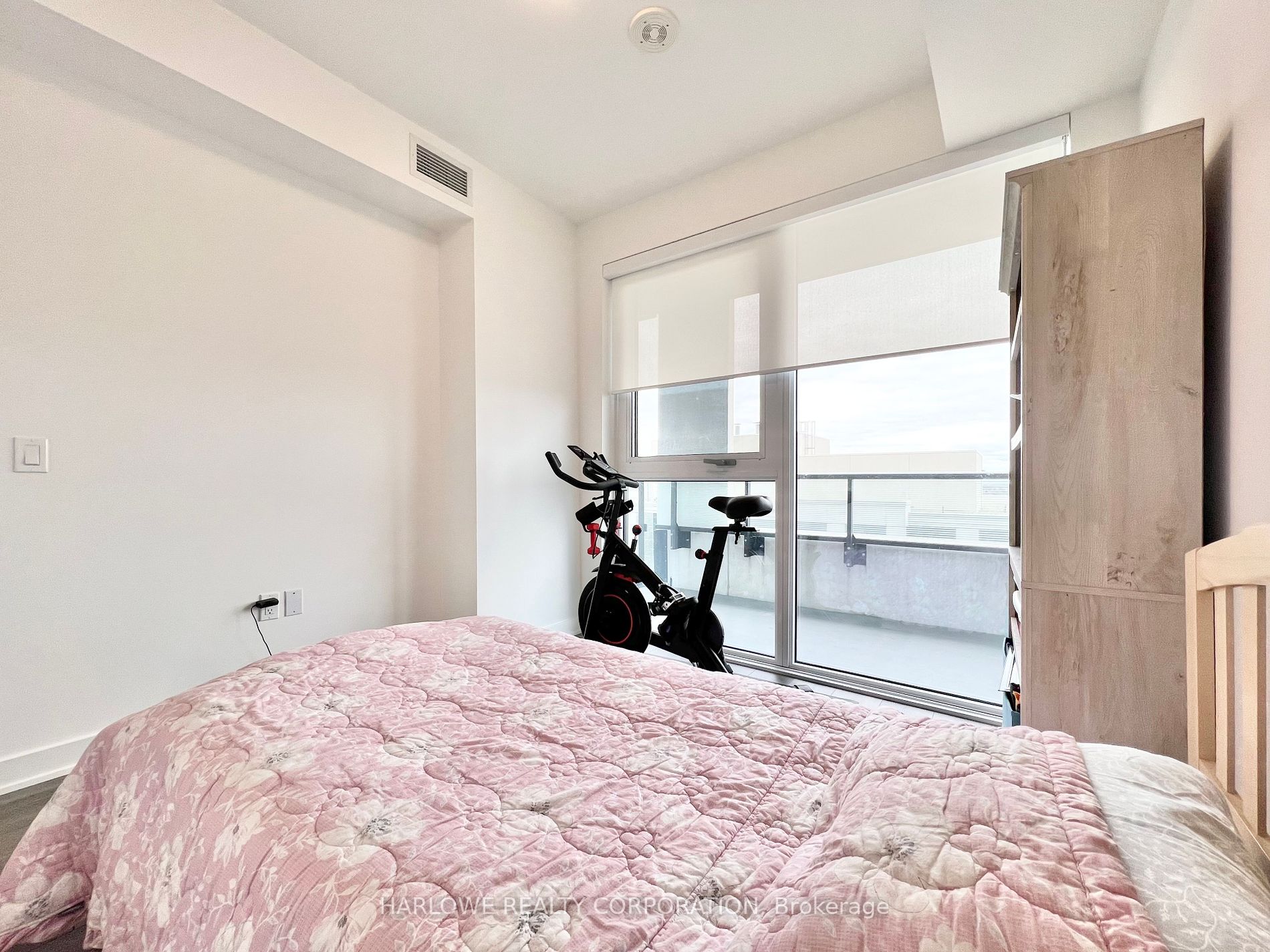 105 Oneida Crescent #1207