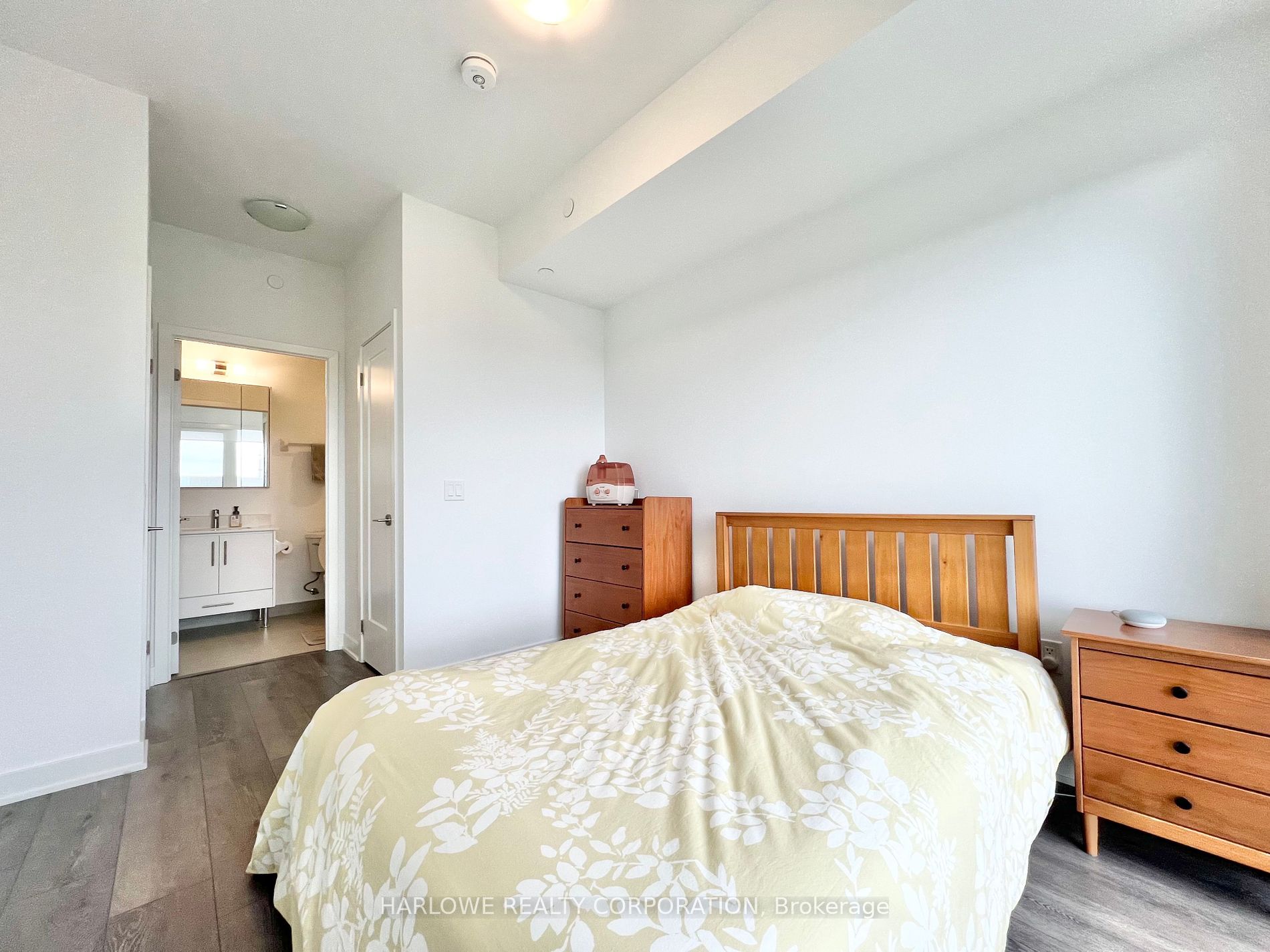105 Oneida Crescent #1207