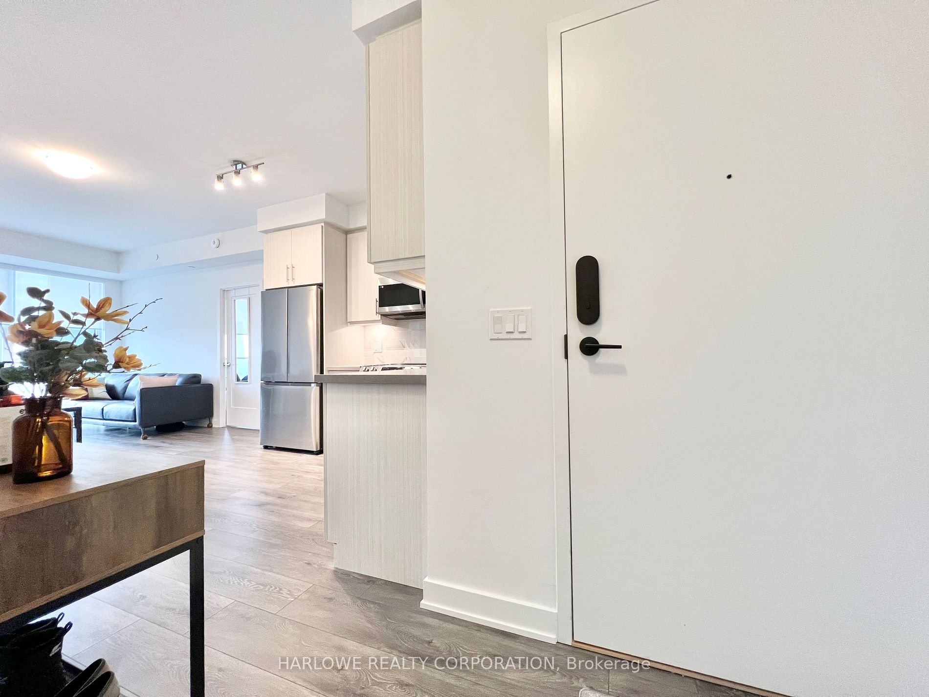 105 Oneida Crescent #1207