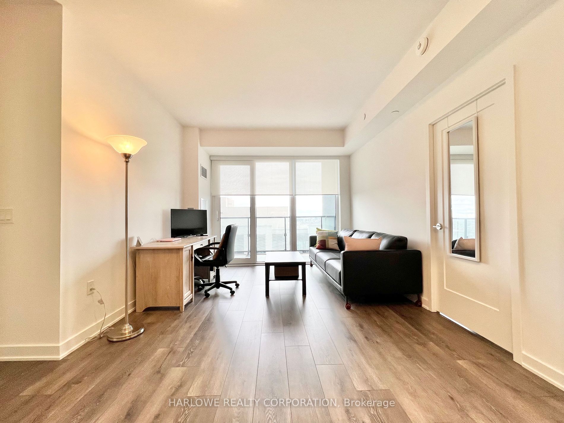 105 Oneida Crescent #1207