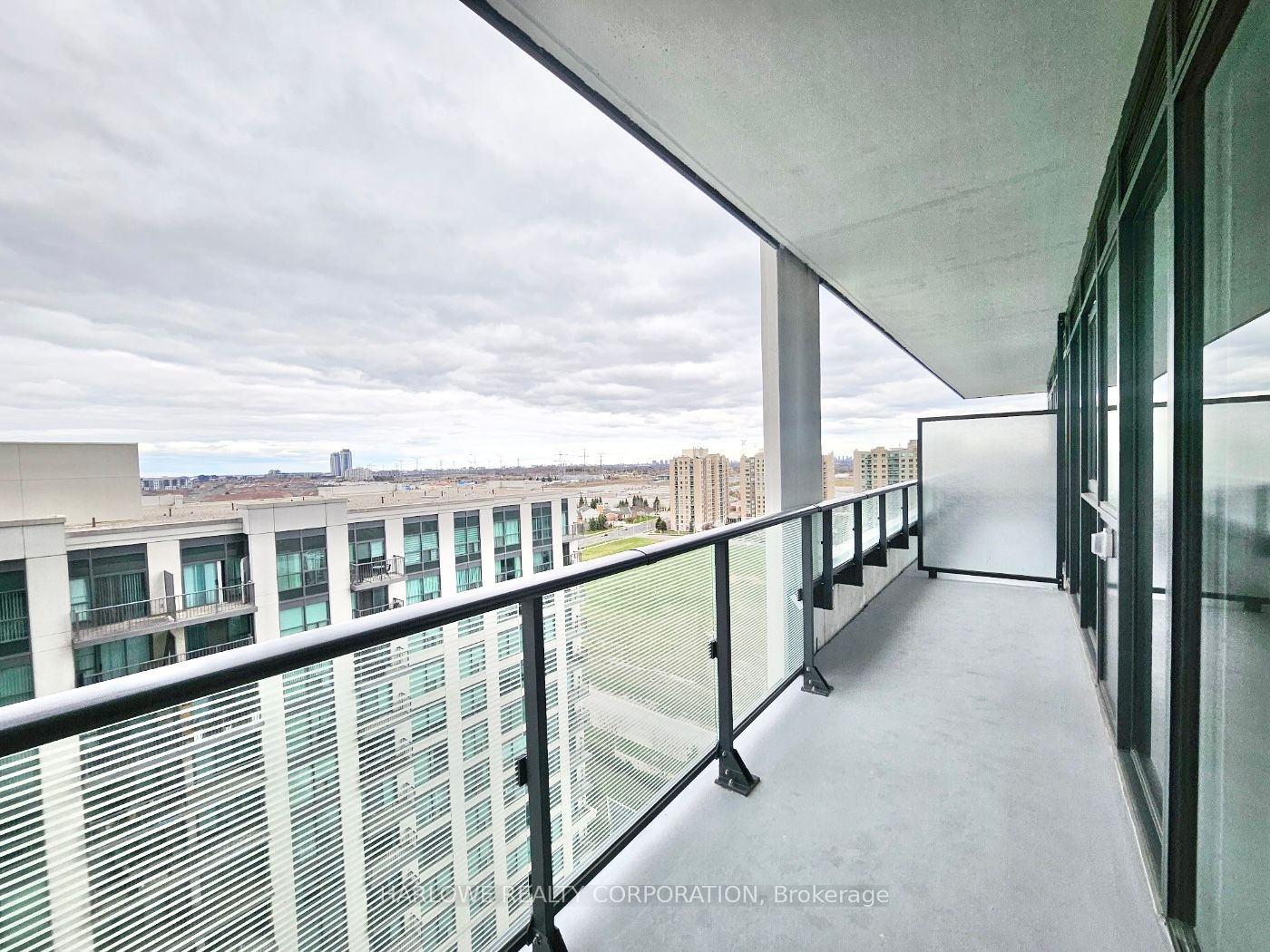 105 Oneida Crescent #1207