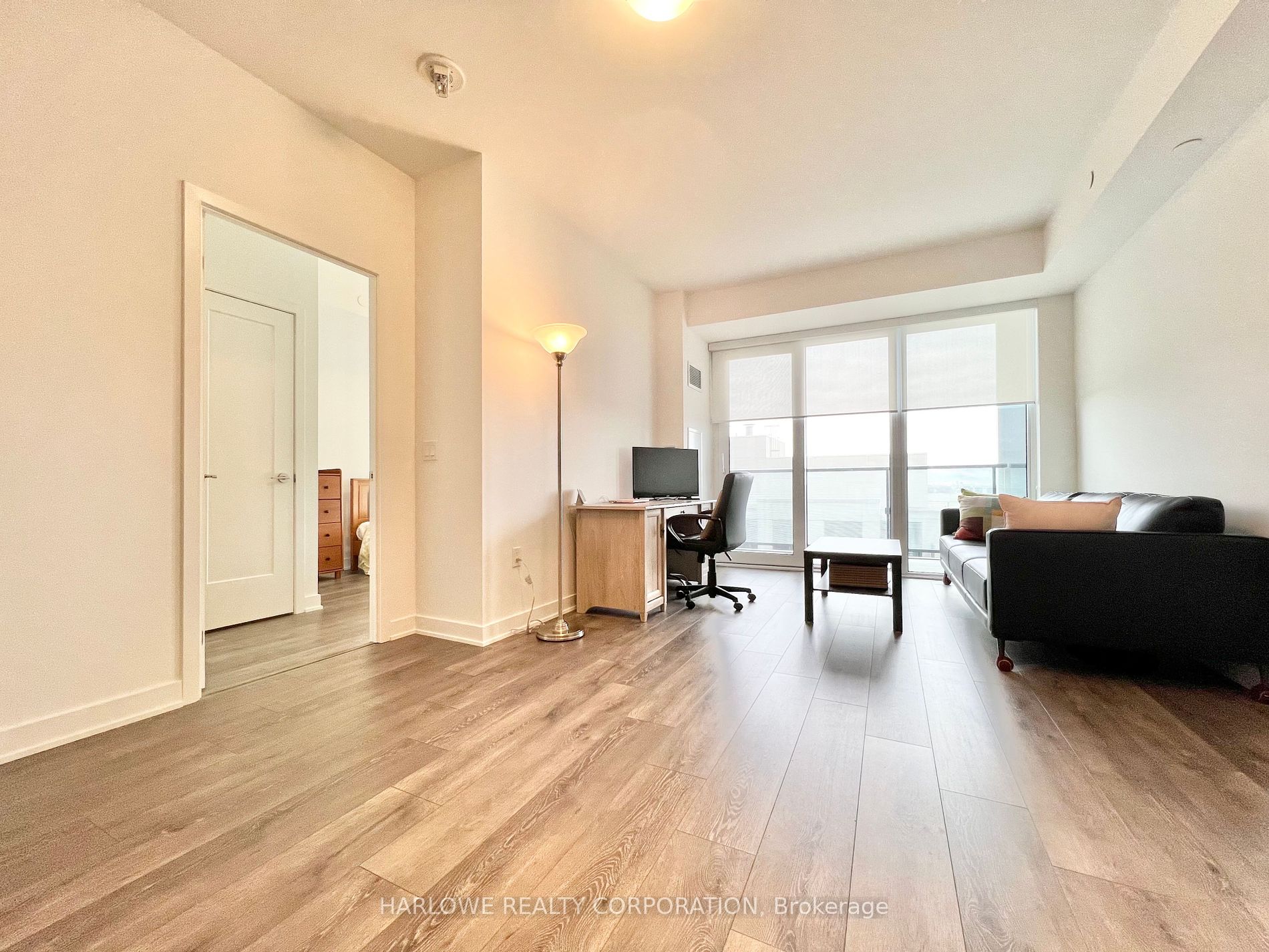 105 Oneida Crescent #1207