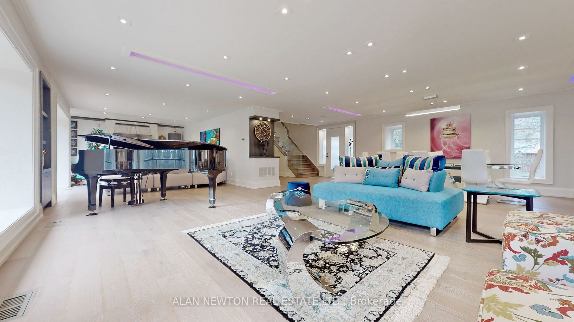 7 Albion Close