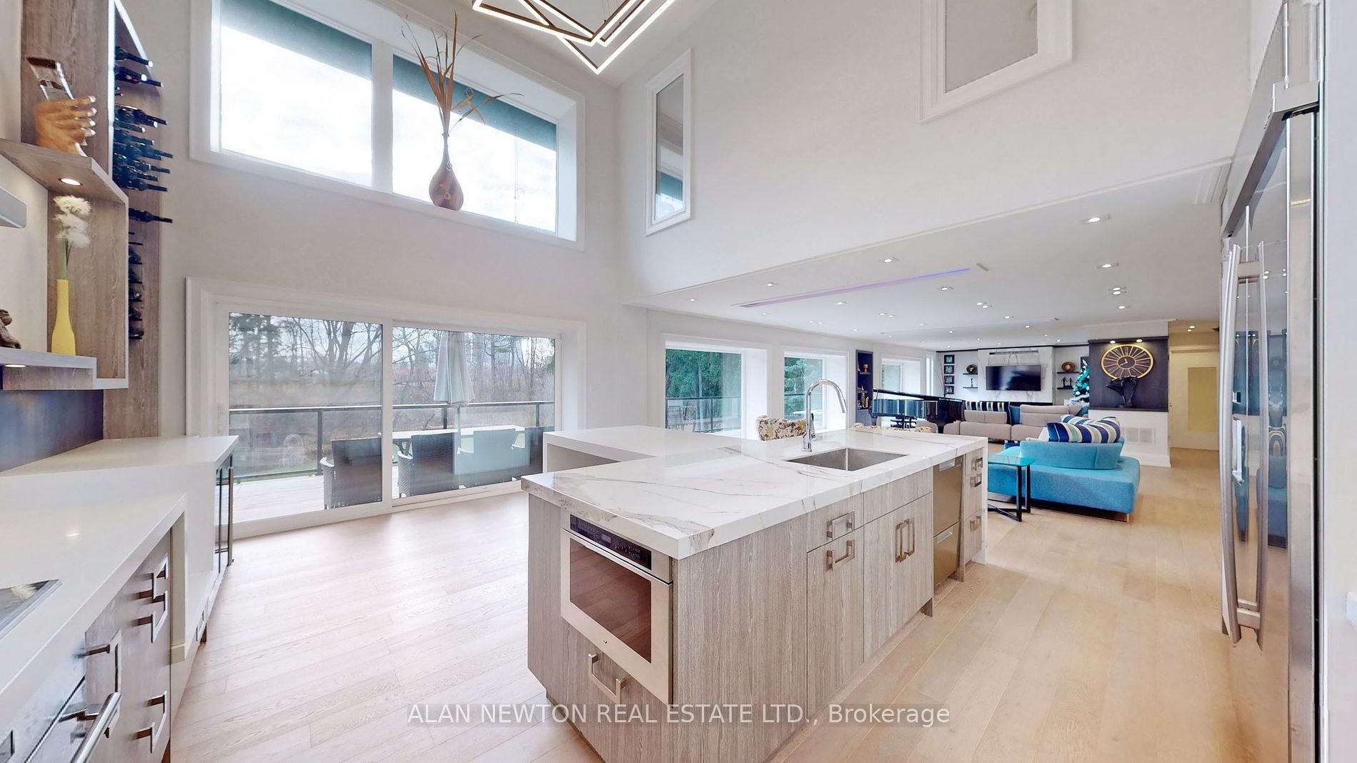 7 Albion Close
