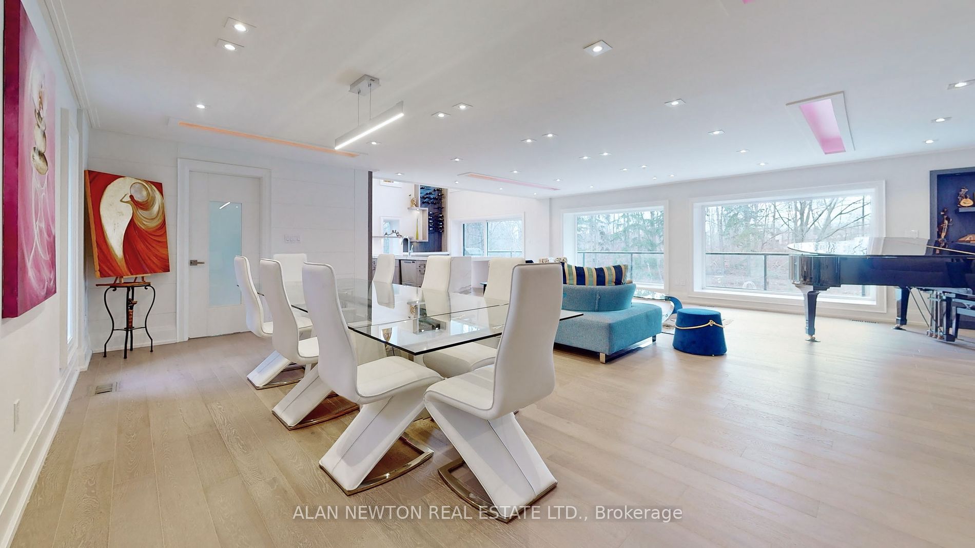 7 Albion Close