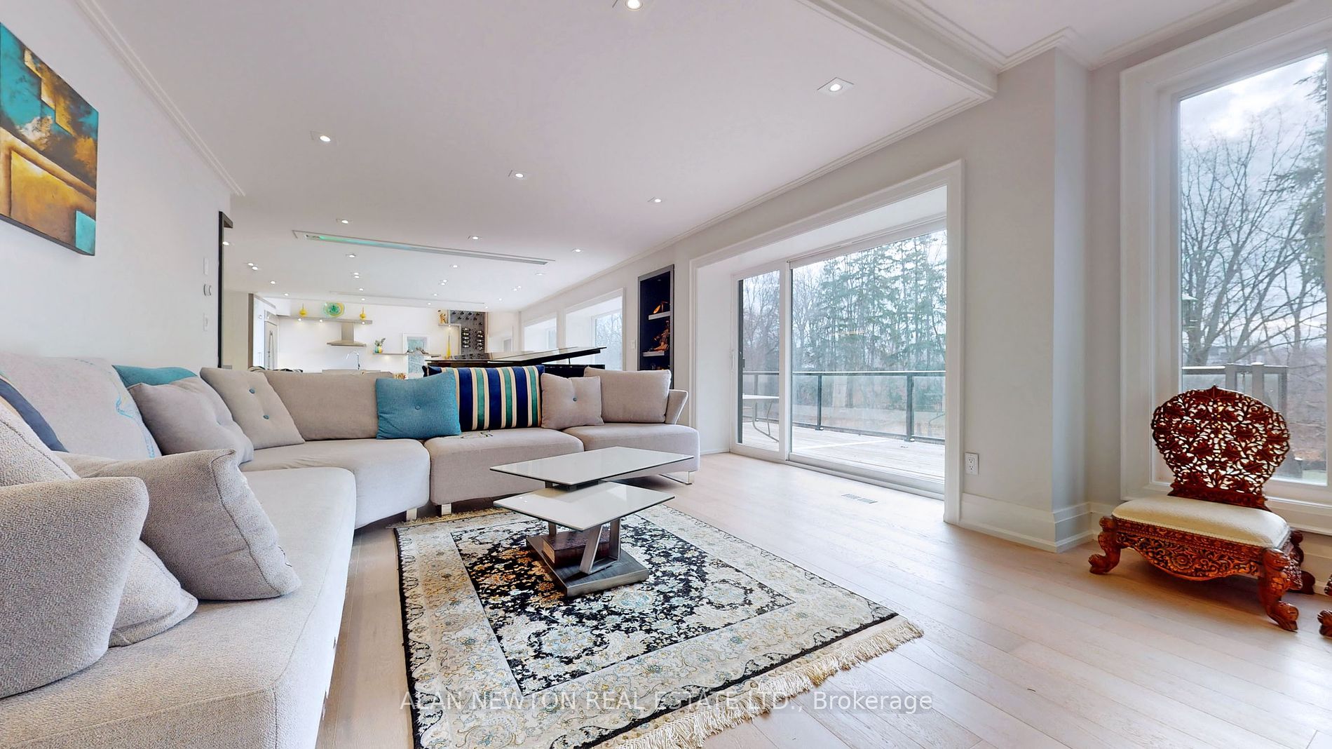 7 Albion Close