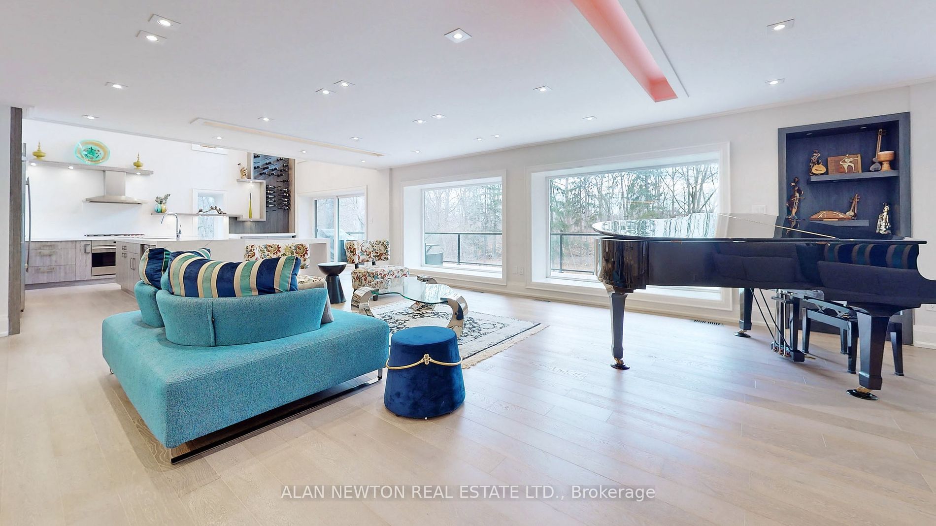 7 Albion Close