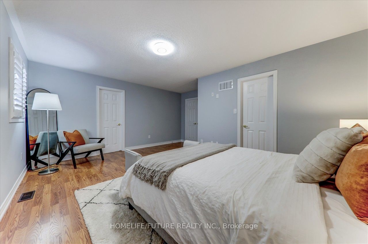 7 Wozniak Crescent