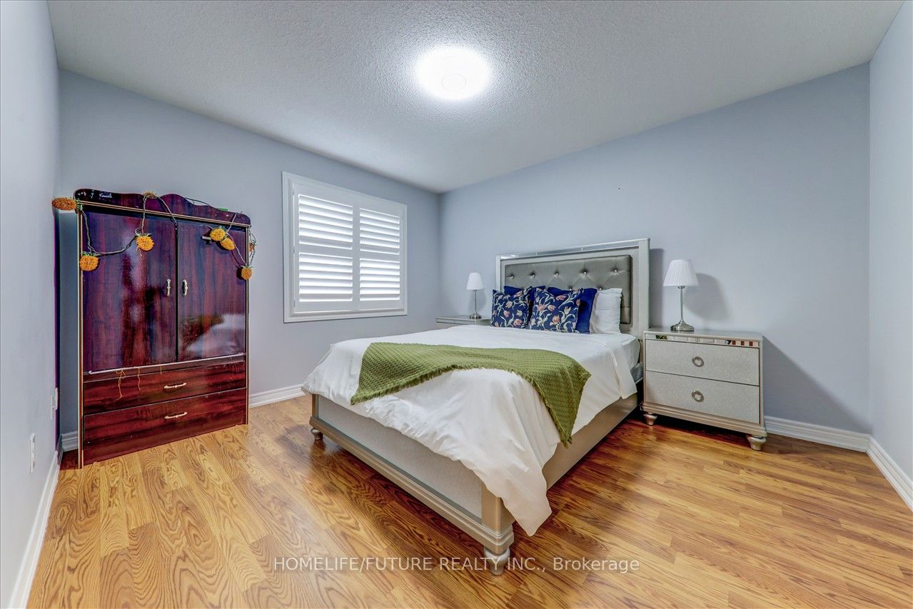 7 Wozniak Crescent