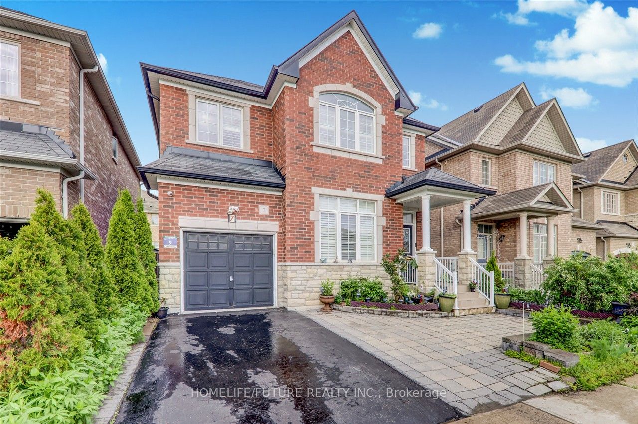 7 Wozniak Crescent