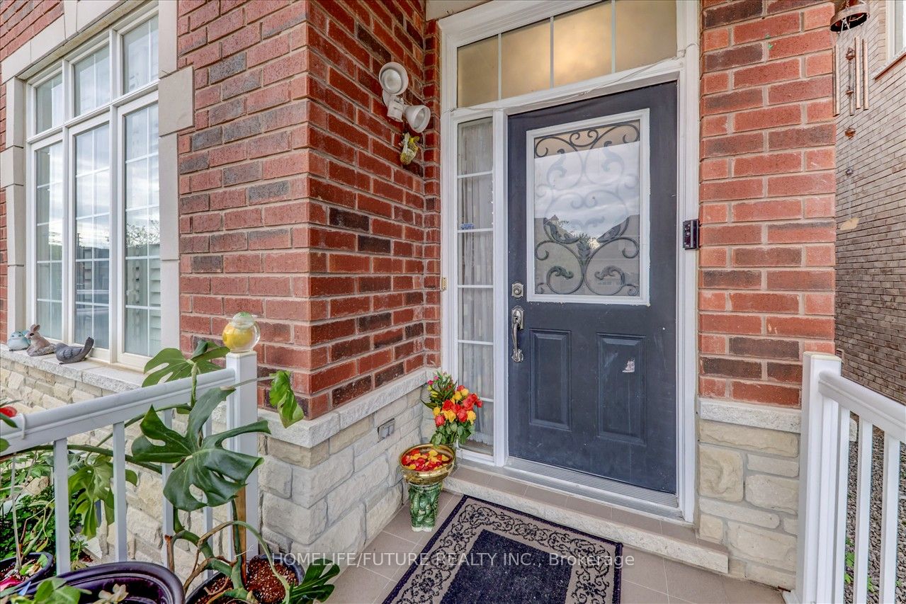7 Wozniak Crescent