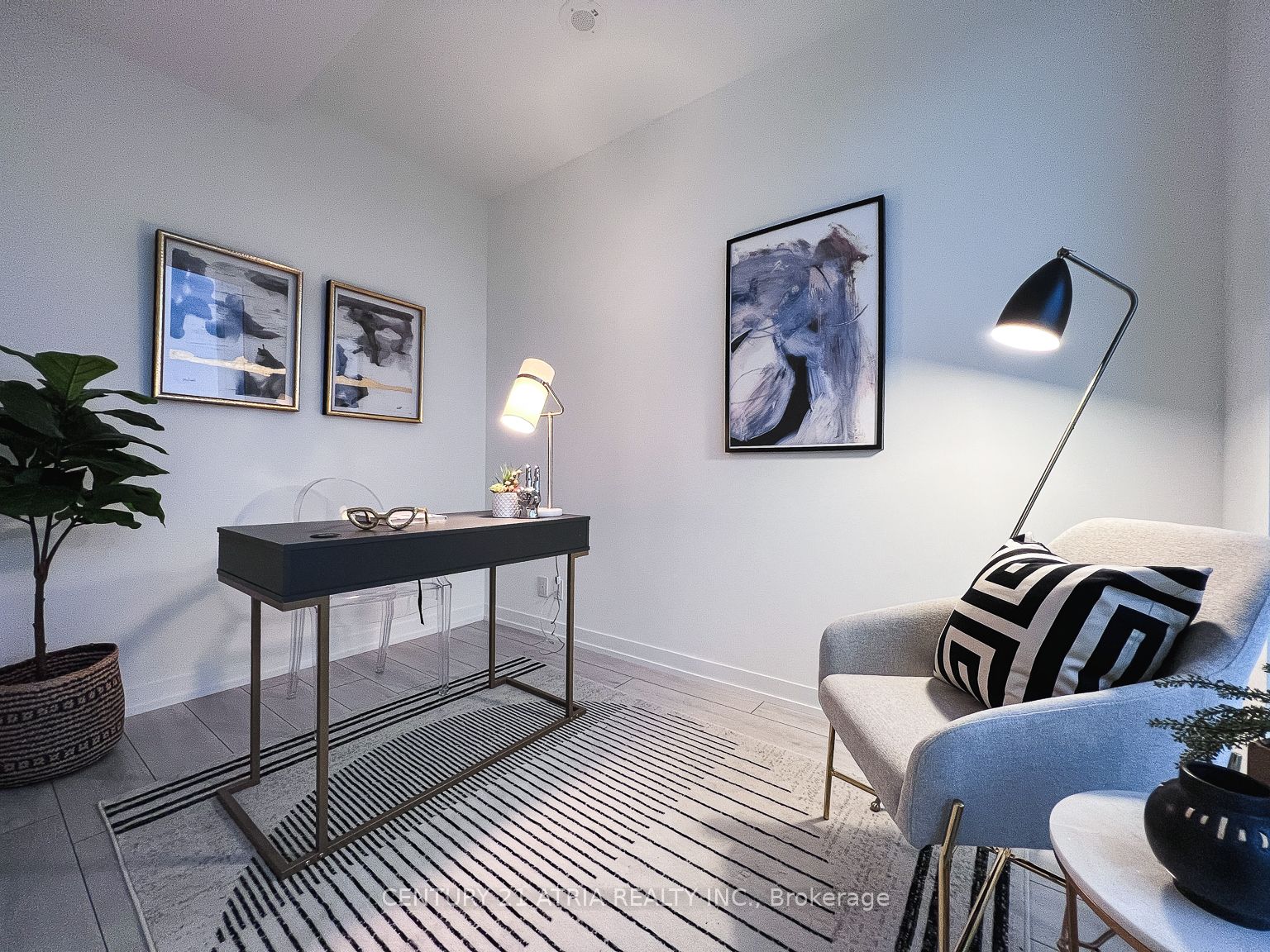 950 Portage Pkwy, #202