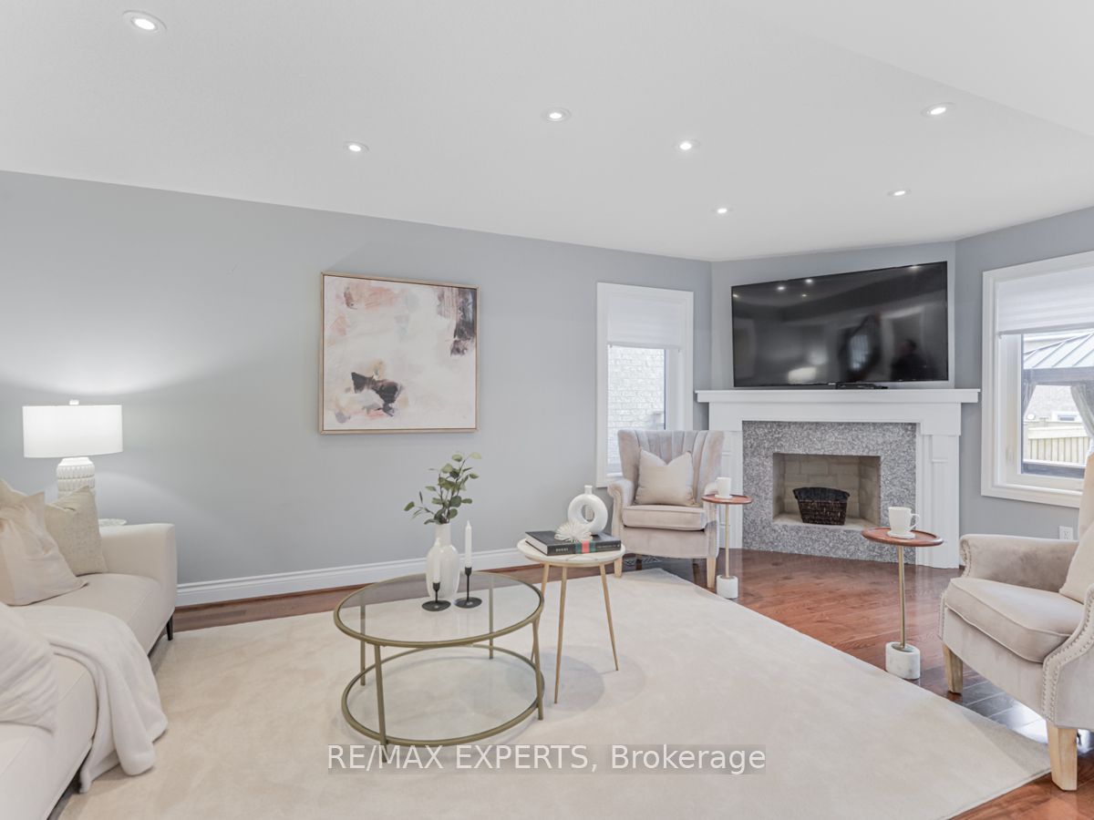 71 Castlepoint Drive