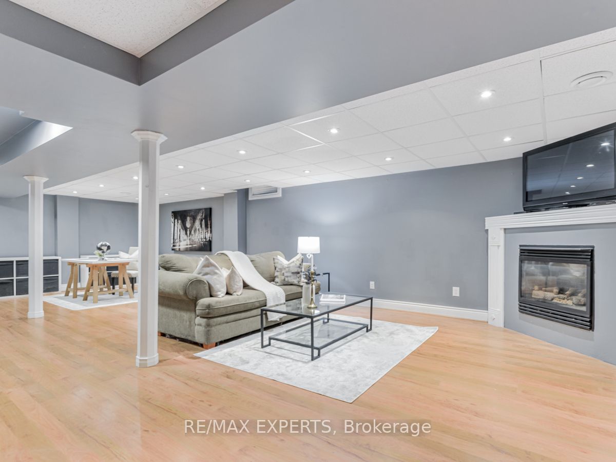71 Castlepoint Drive