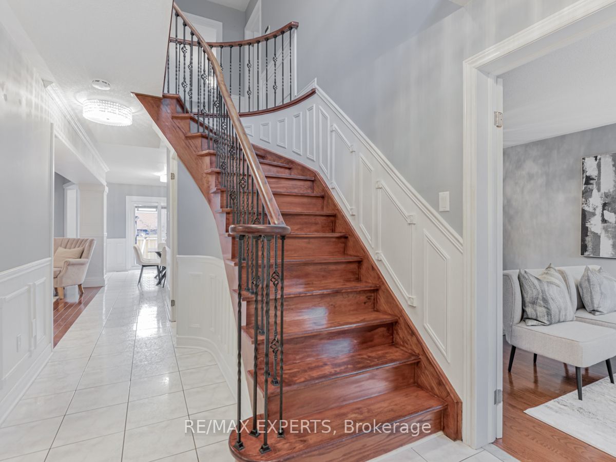 71 Castlepoint Drive