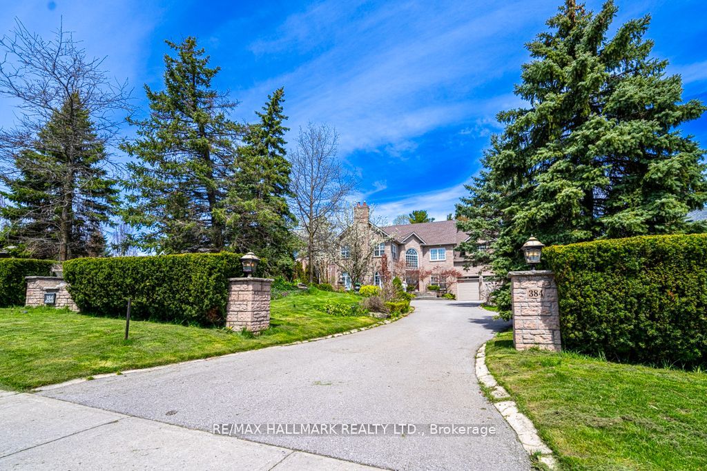 384 Kennedy St W