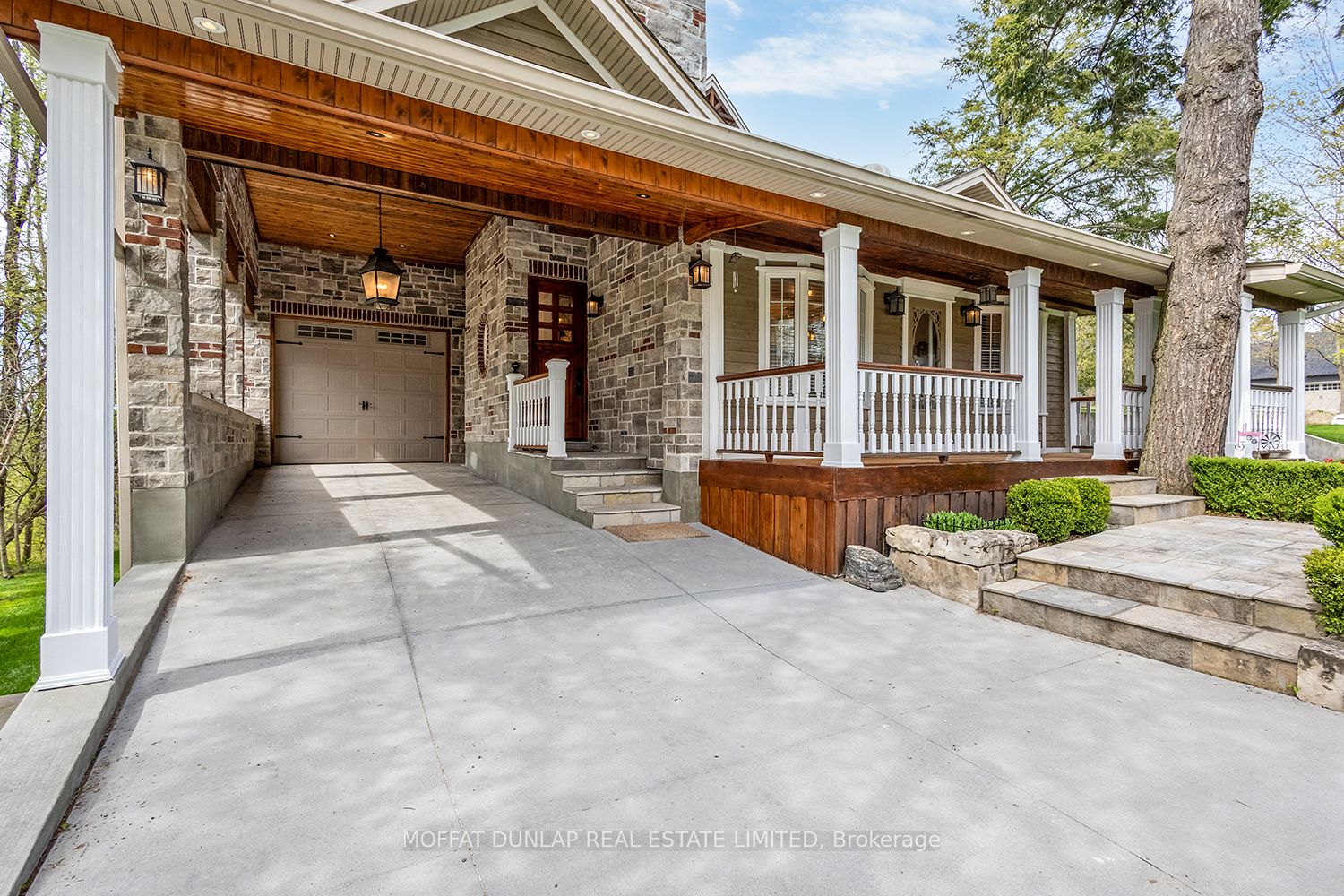 124 Elmpine Trail