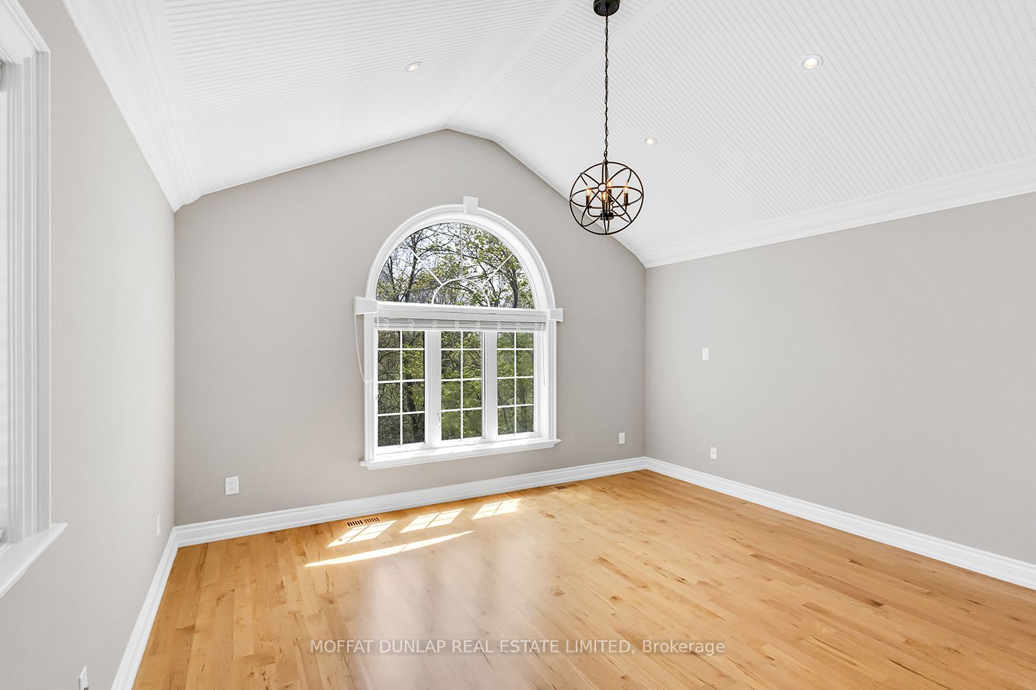 124 Elmpine Trail