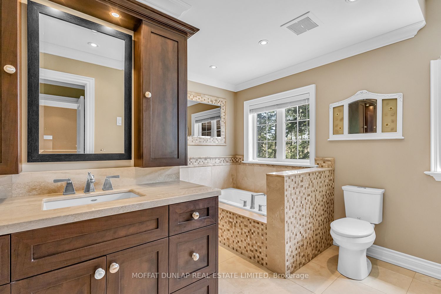 124 Elmpine Trail