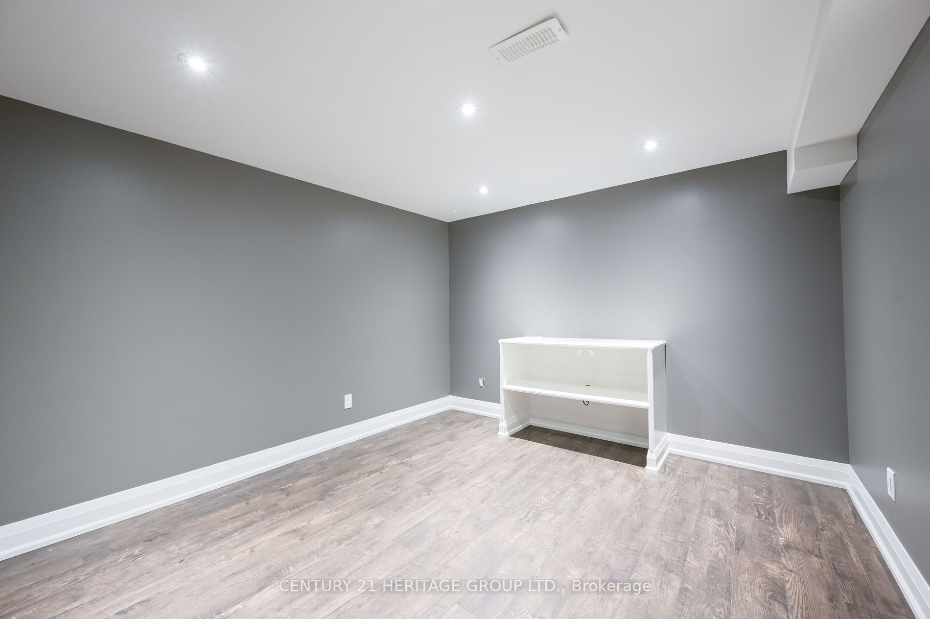 315 Bennet Dr