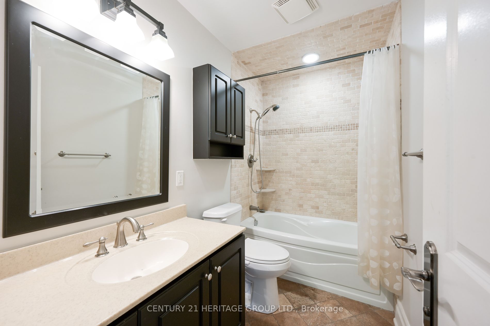315 Bennet Dr