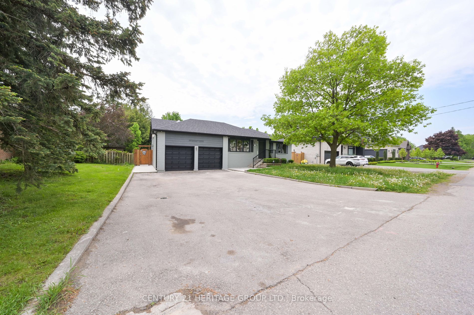 315 Bennet Dr