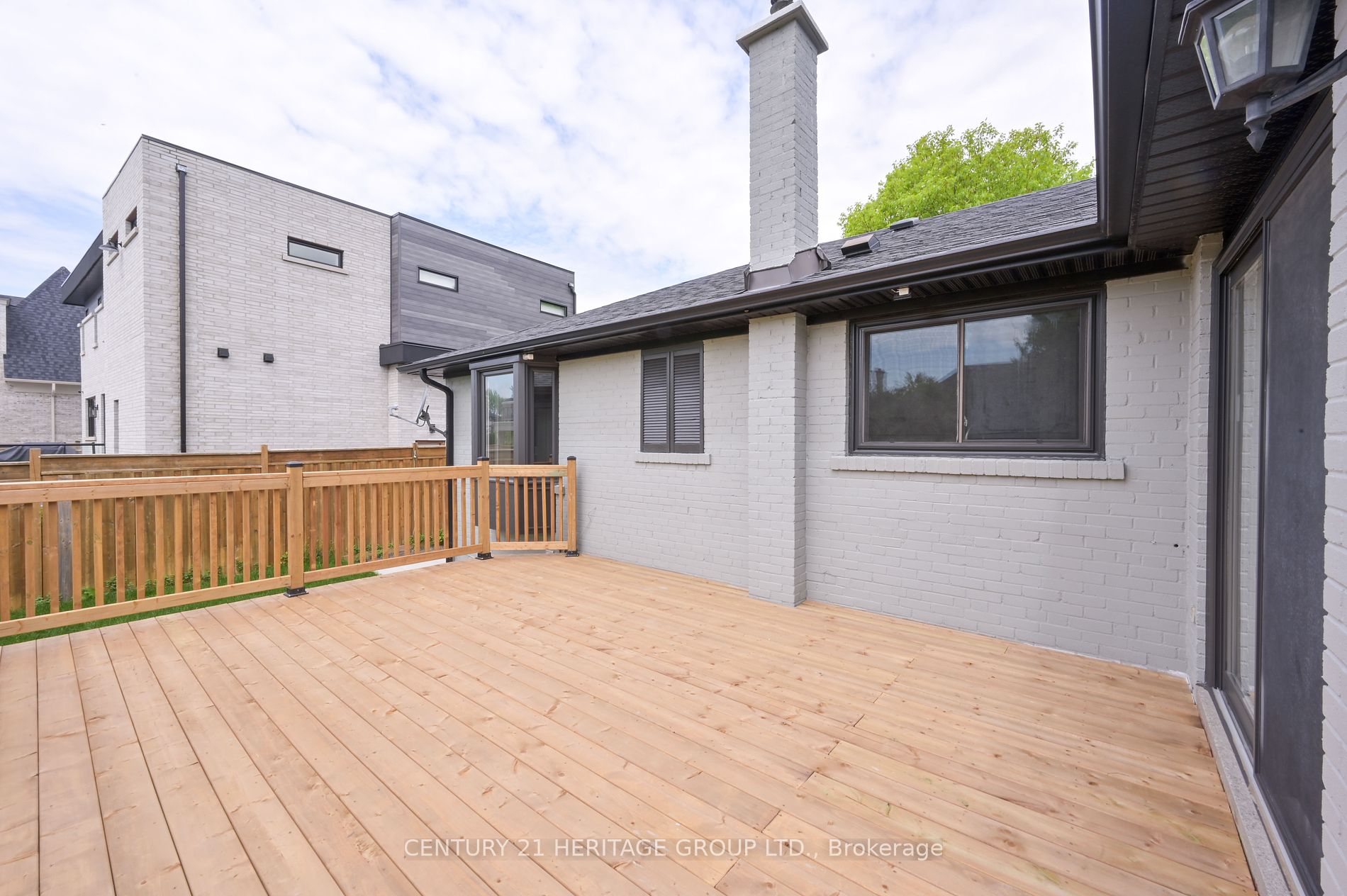 315 Bennet Dr