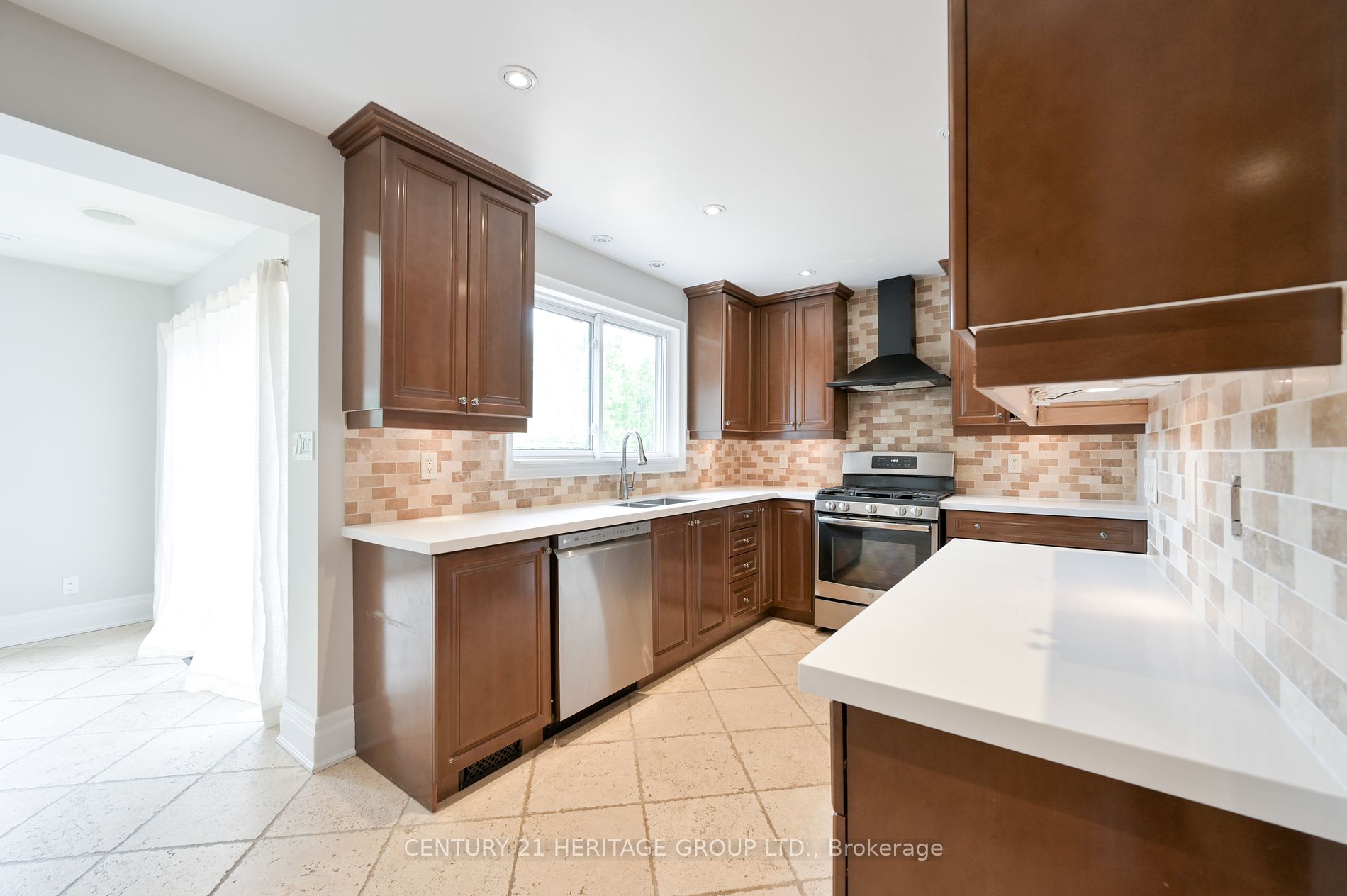 315 Bennet Dr