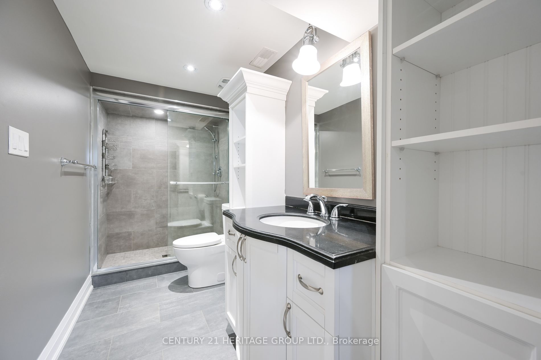 315 Bennet Dr