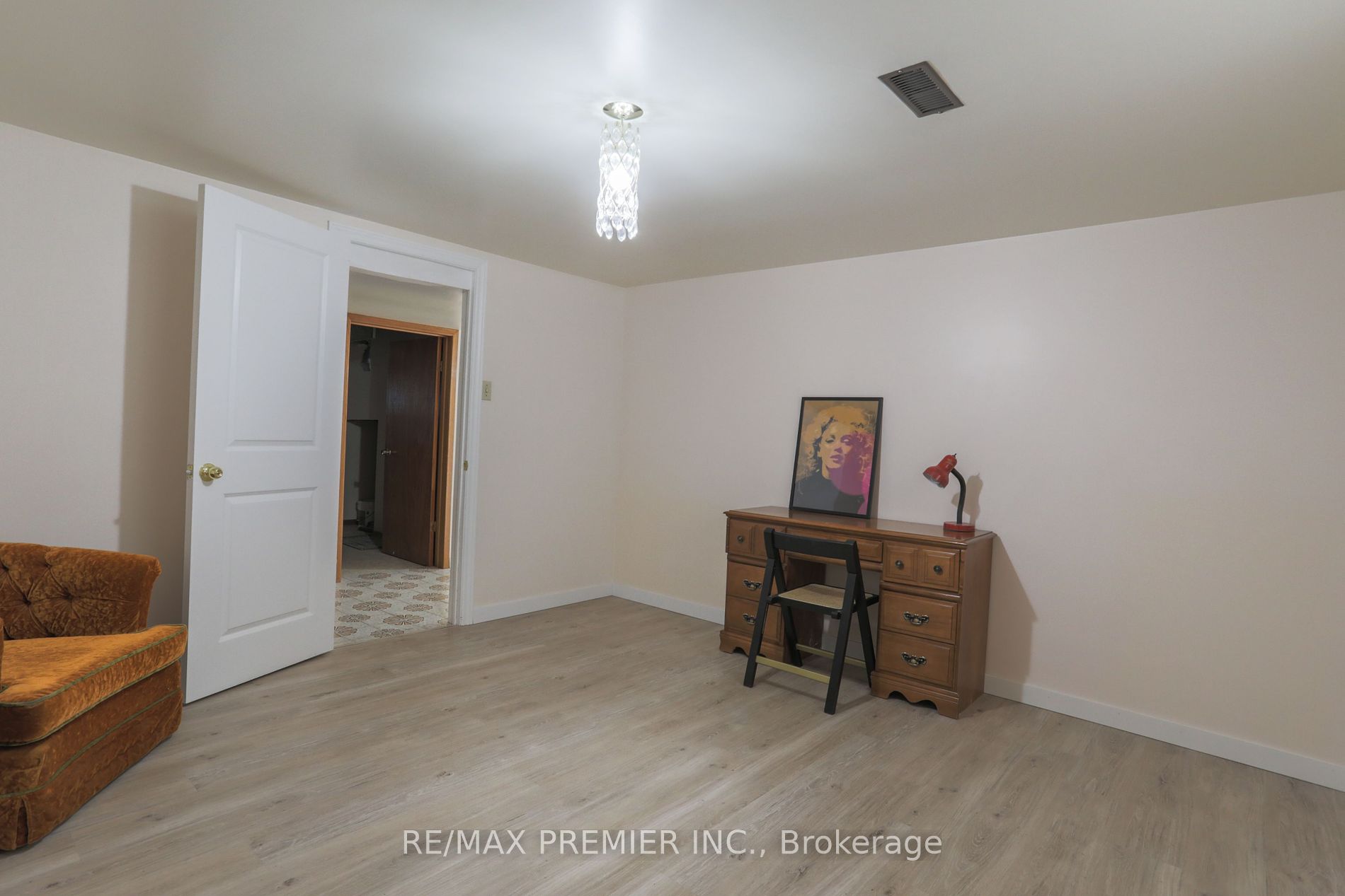 86 Harris Crescent #Bsmt