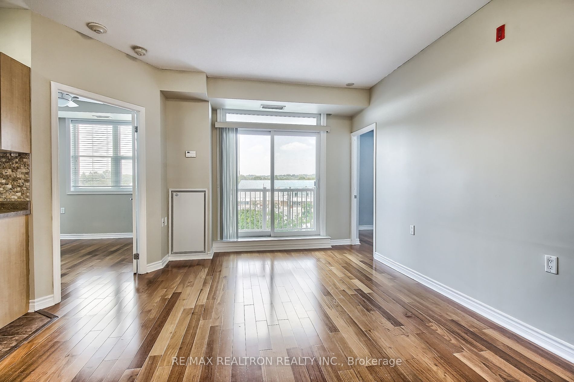 15450 Yonge Street #304