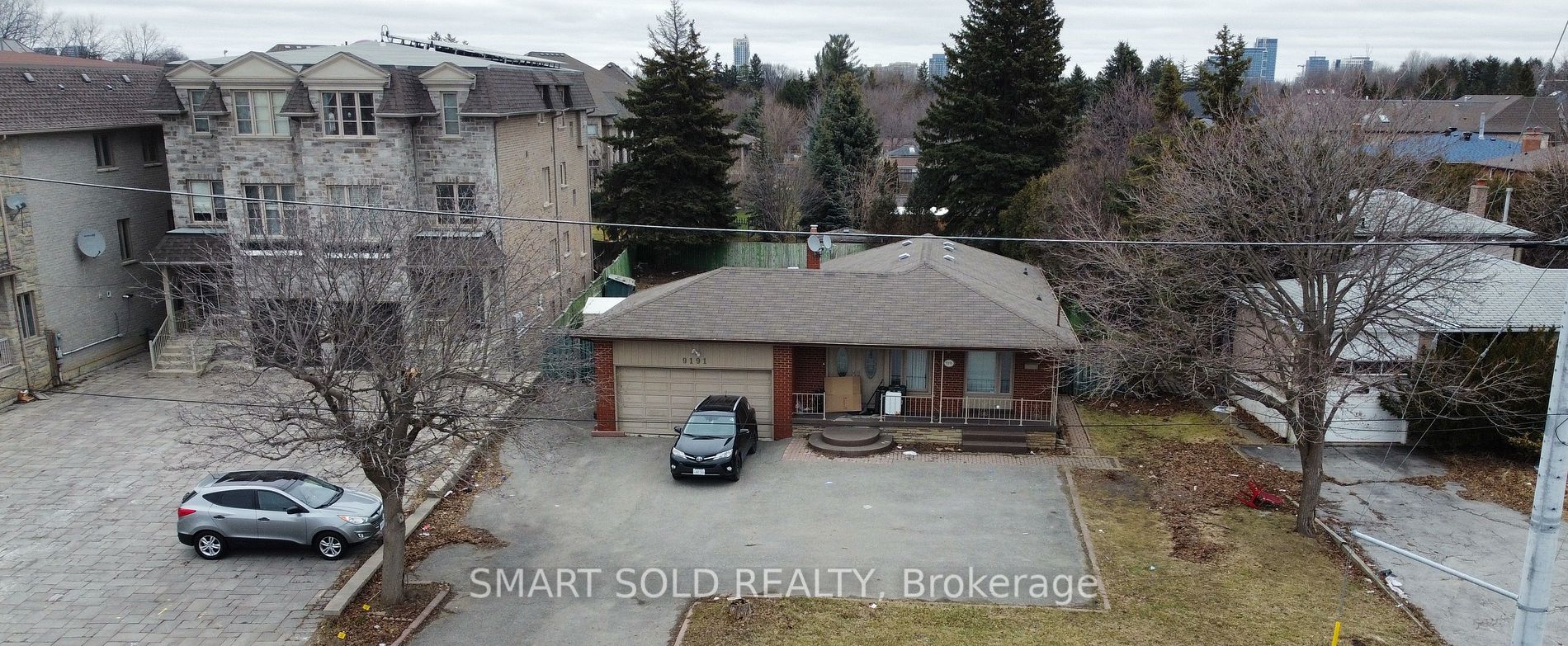 9191 Bathurst St