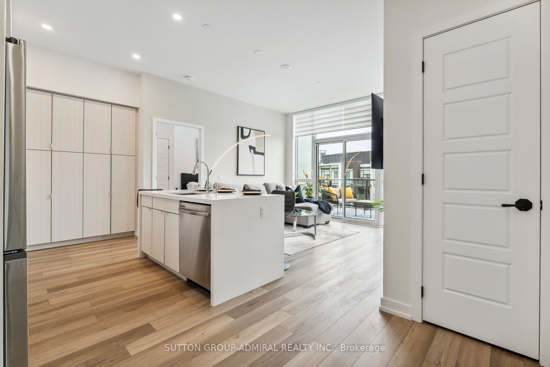415 Sea Ray Avenue, #432