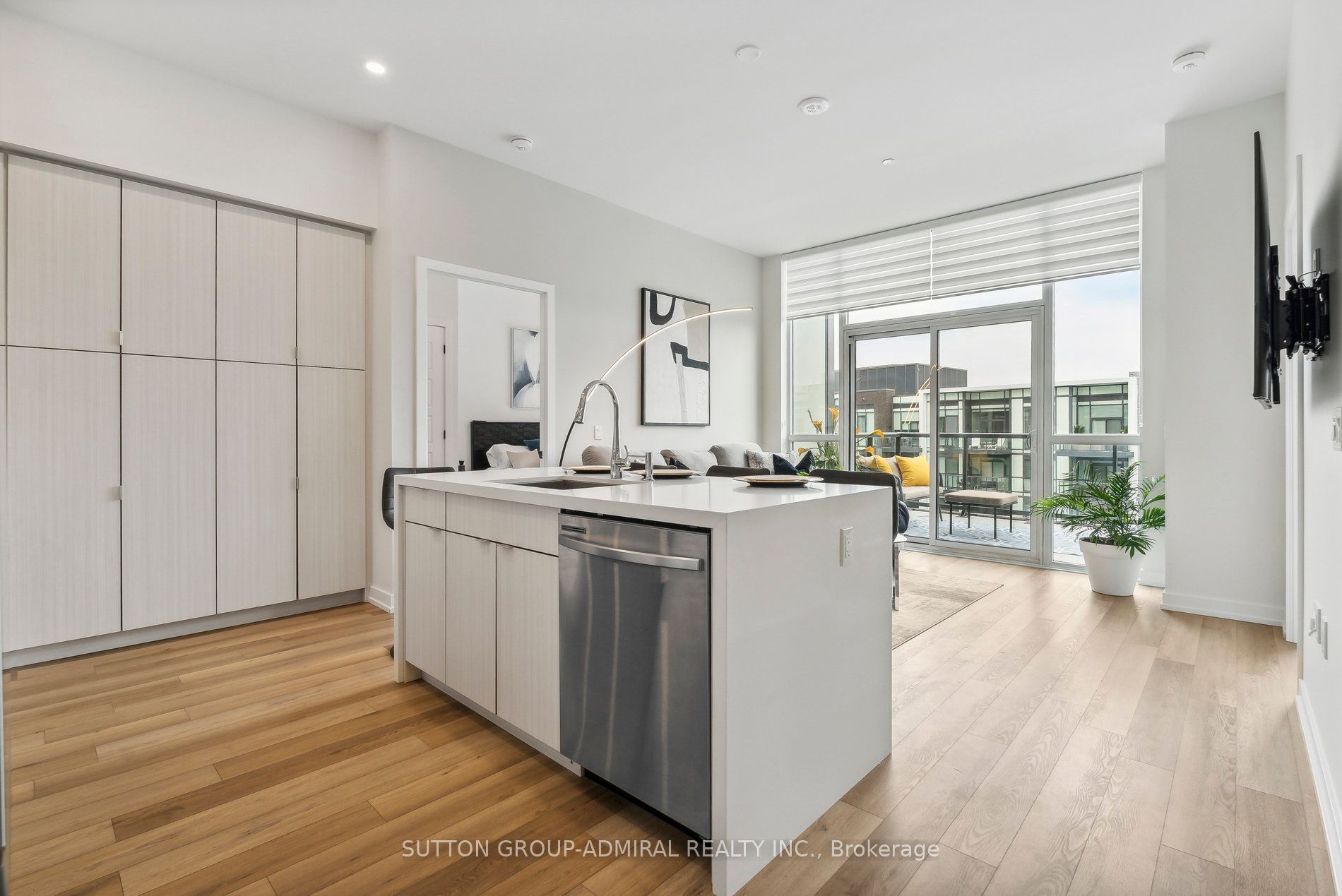 415 Sea Ray Avenue, #432